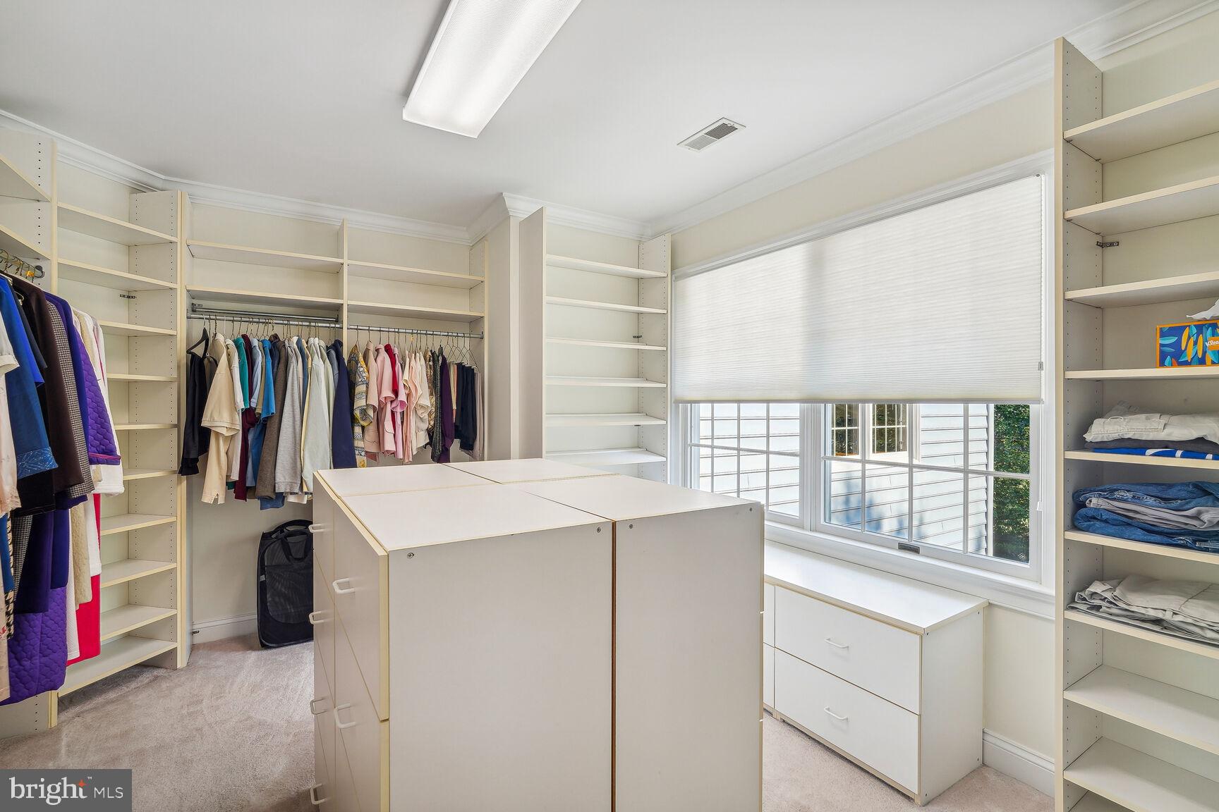 PINE KNOLLS - Residential