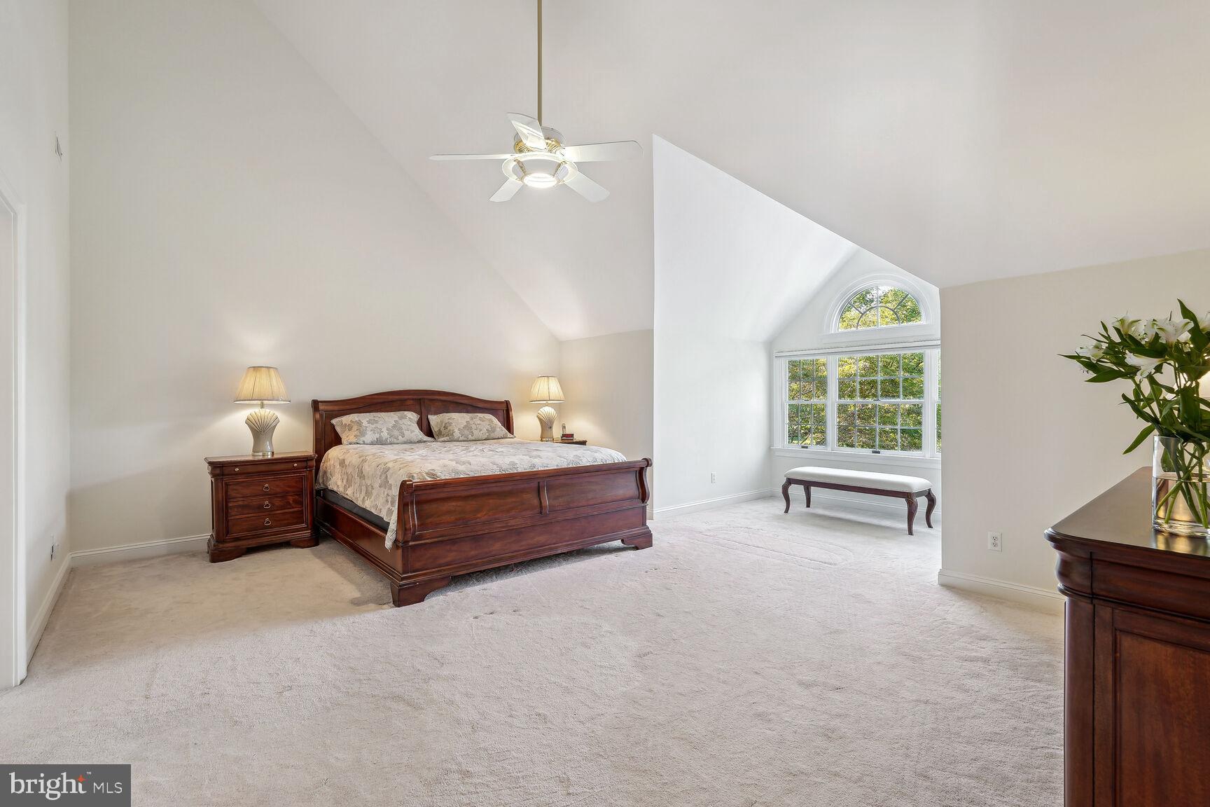 PINE KNOLLS - Residential