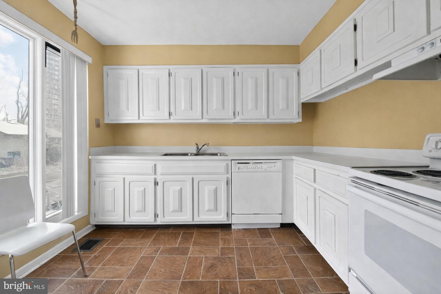 9214 THREE OAKS DRIVE