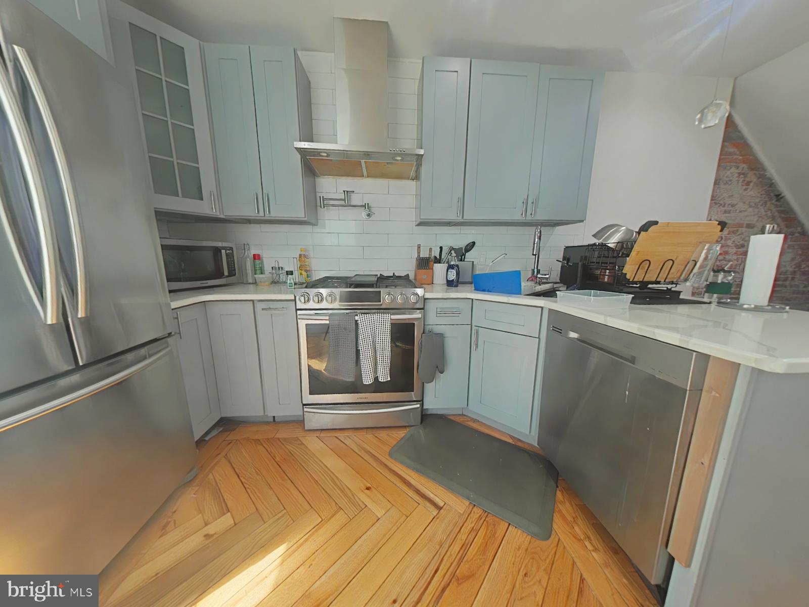 FAIRMOUNT - Residential
