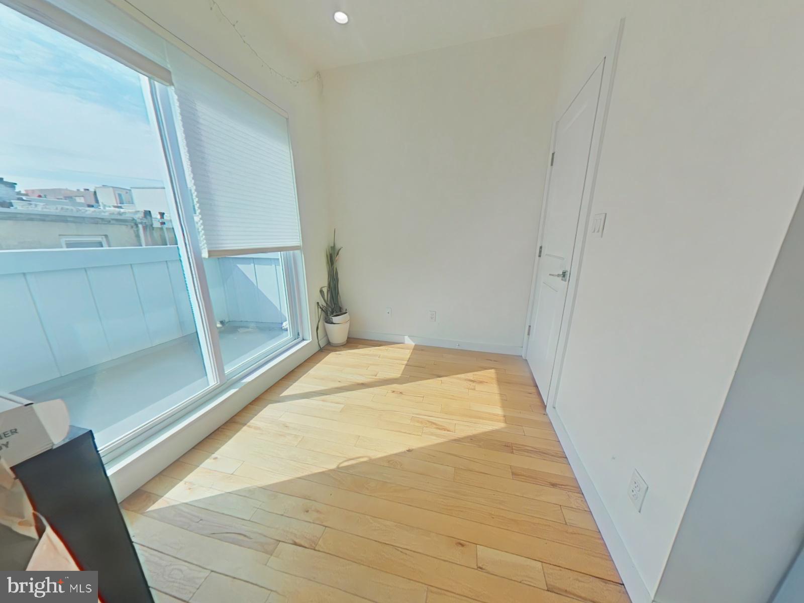 FAIRMOUNT - Residential