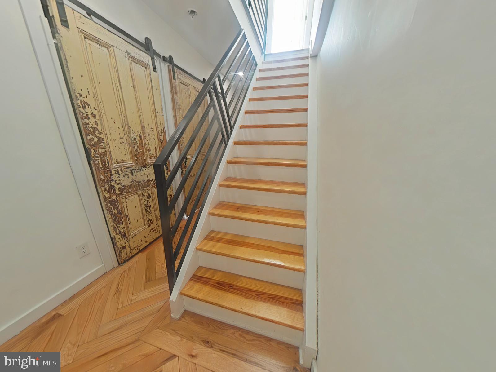 FAIRMOUNT - Residential