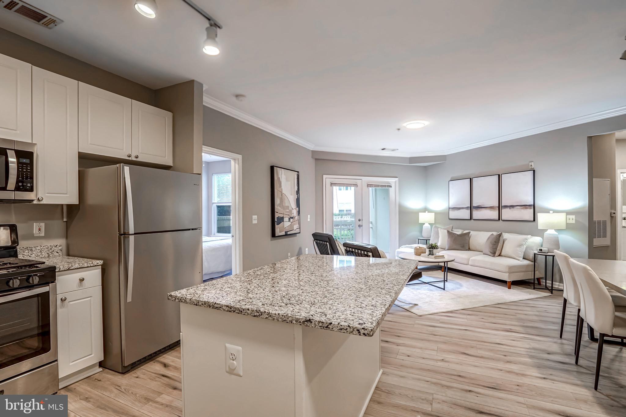 MARQUIS AT VIENNA STATION - Residential