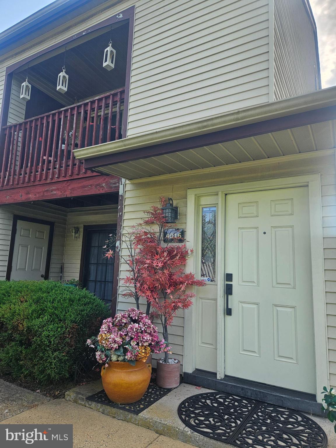 4016 BARRY COURT