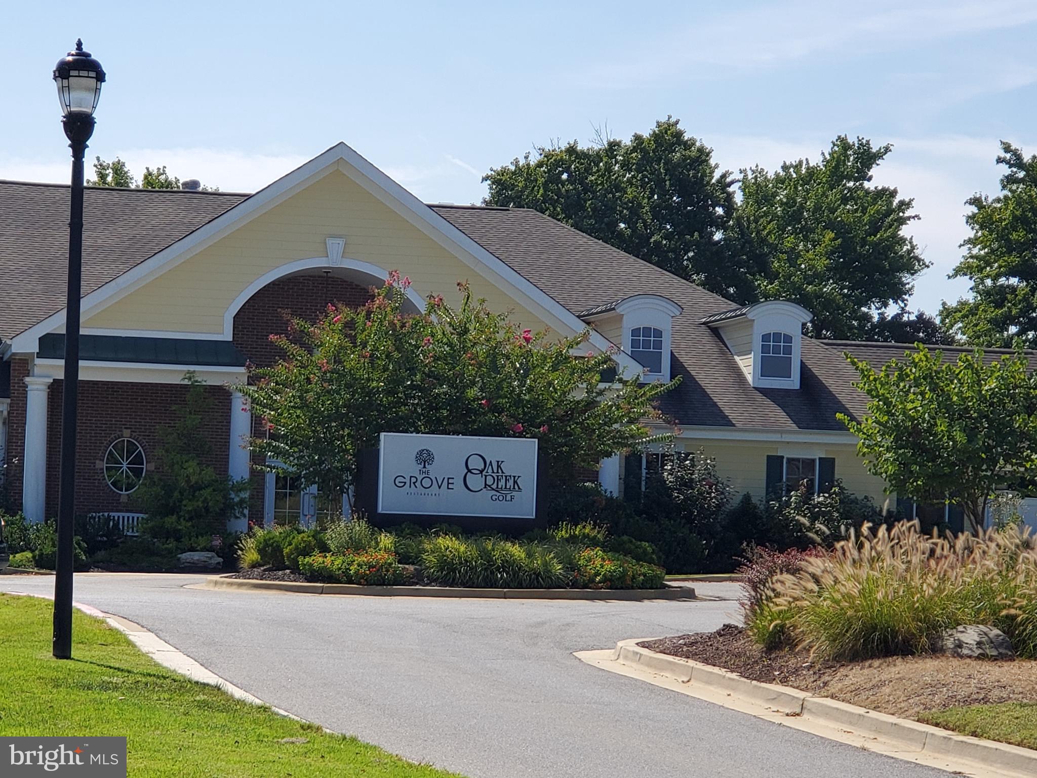 OAK CREEK CLUB GOLF COURSE - Residential