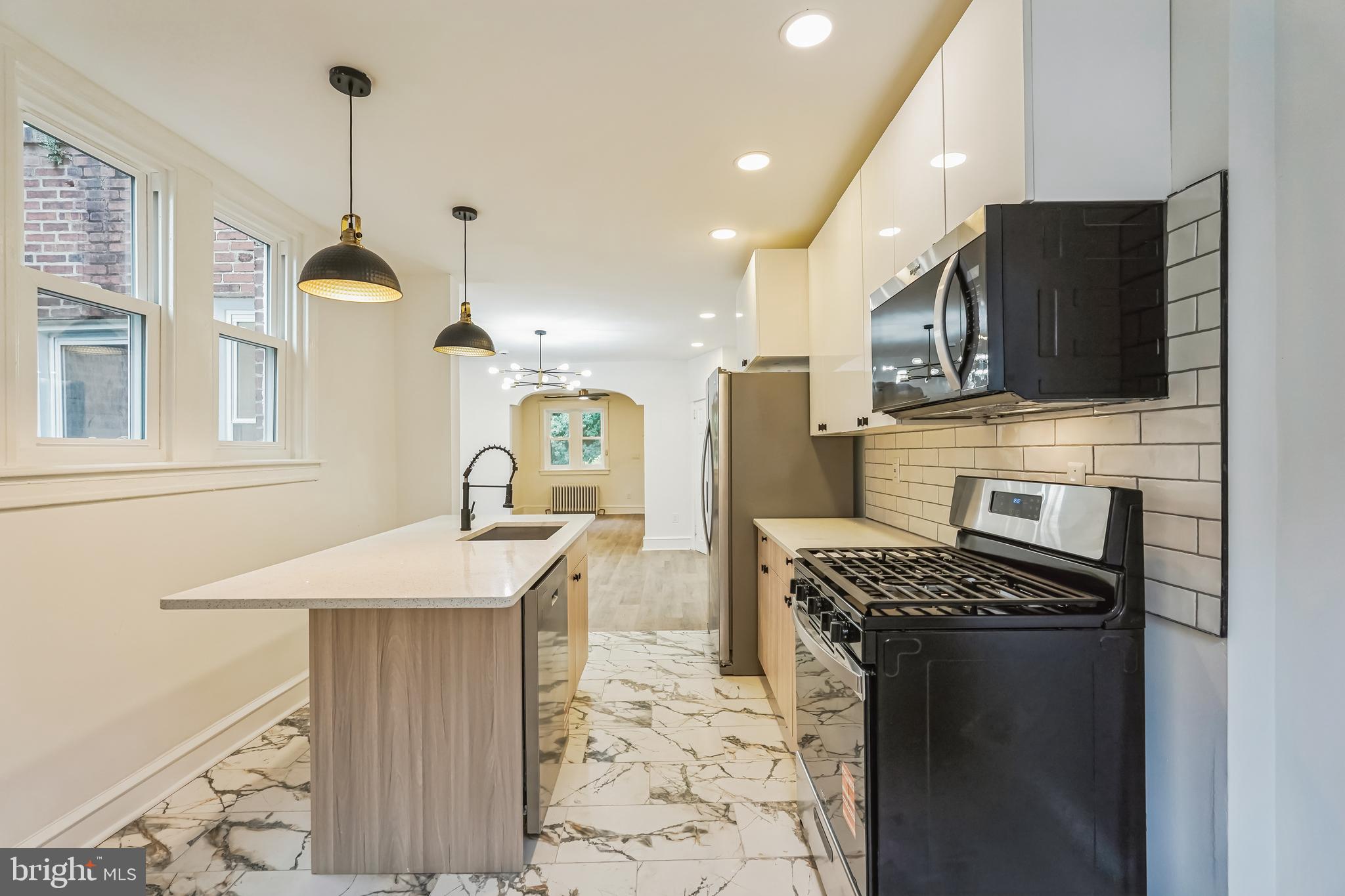 GERMANTOWN (EAST) - Residential