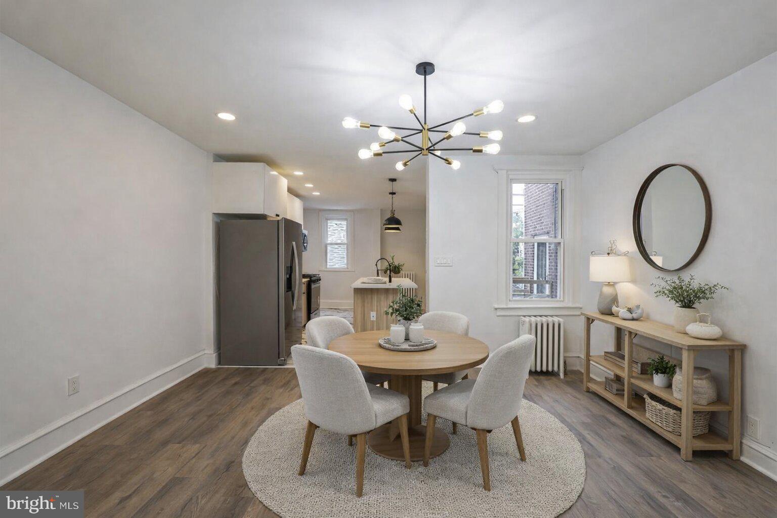 381 E CLIVEDEN STREET