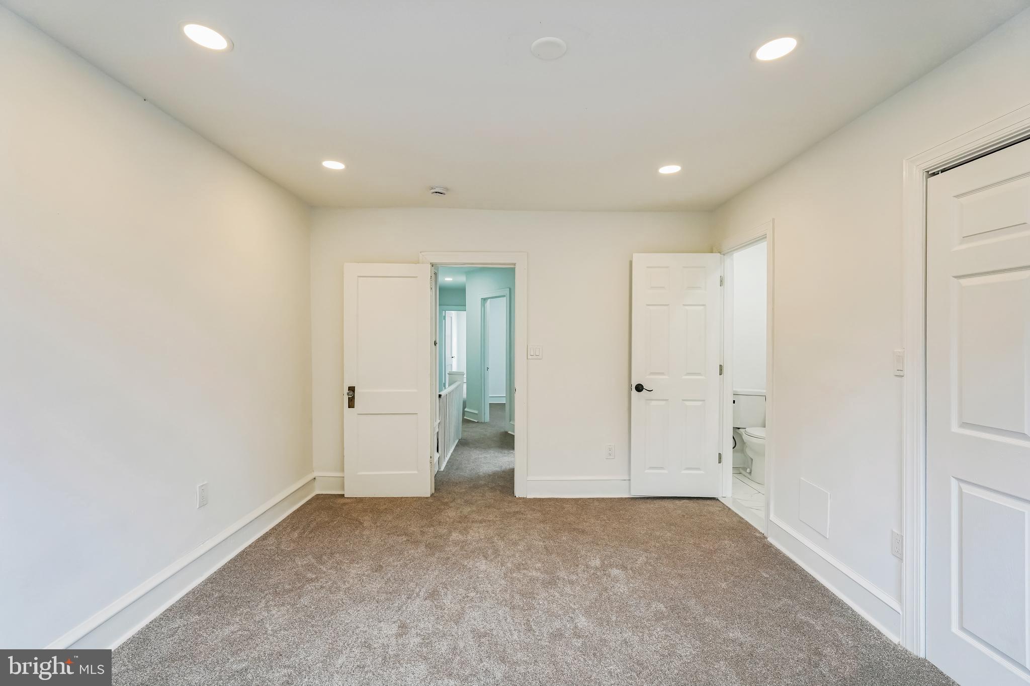 GERMANTOWN (EAST) - Residential