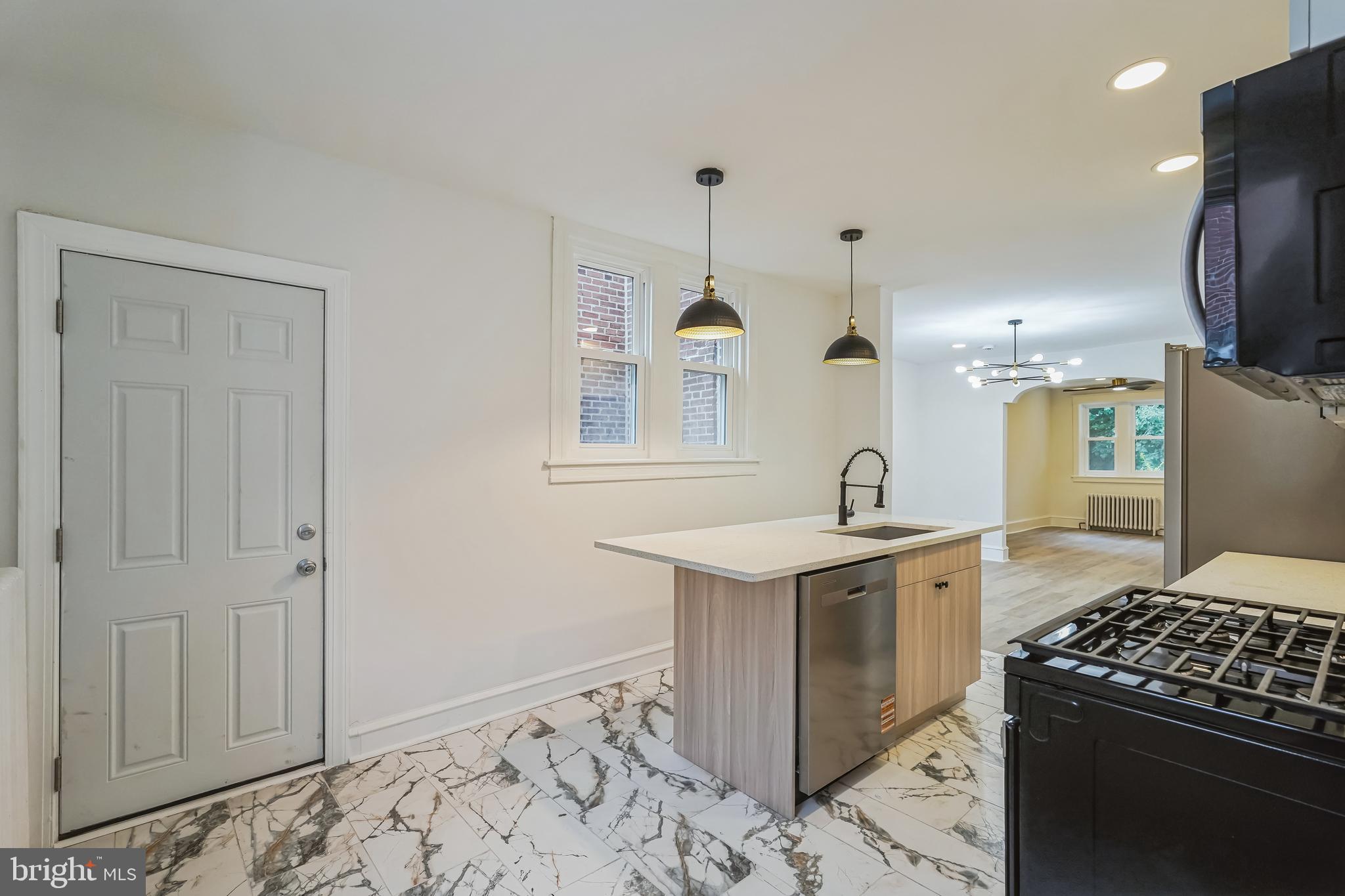 GERMANTOWN (EAST) - Residential