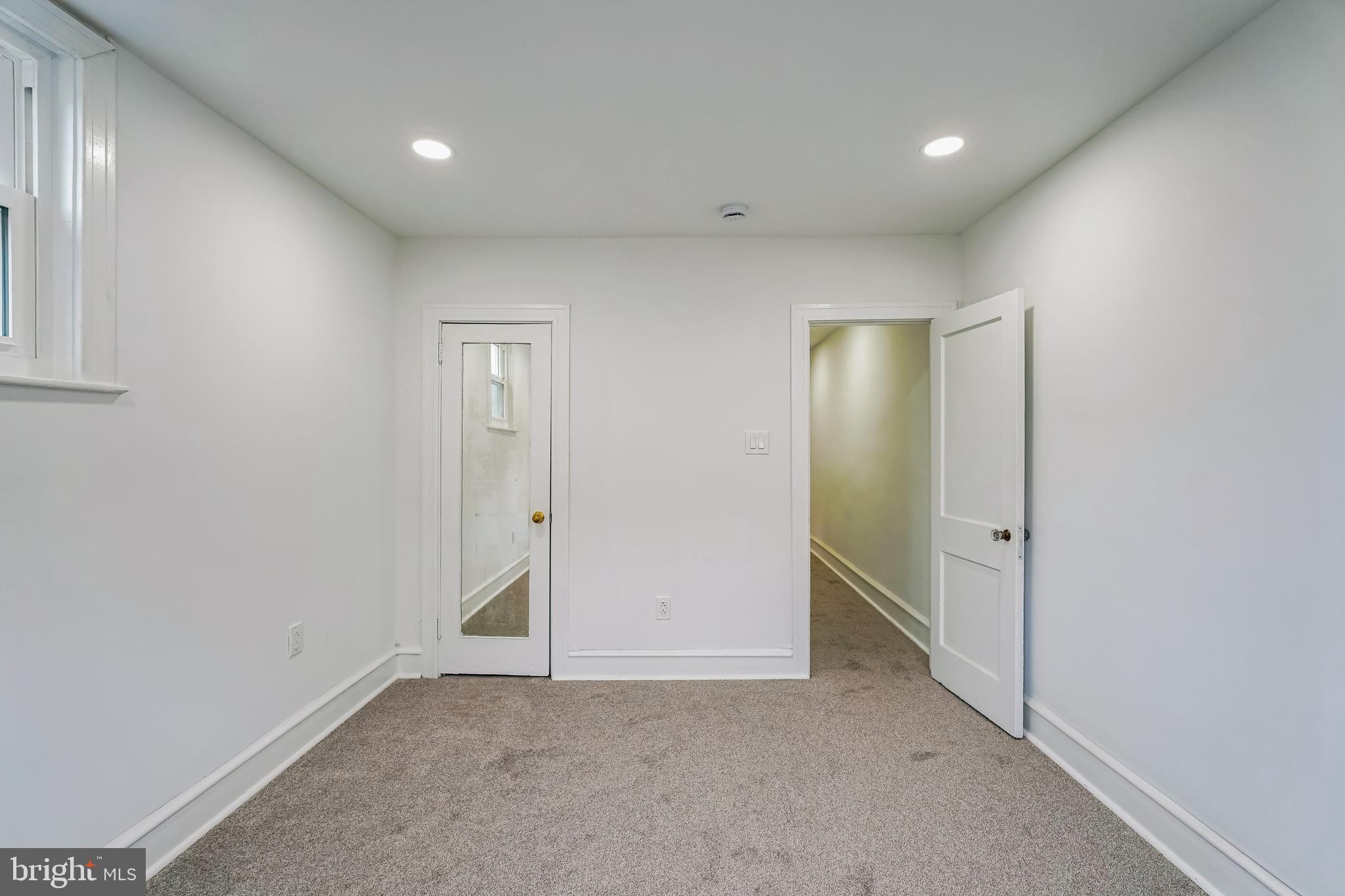 GERMANTOWN (EAST) - Residential