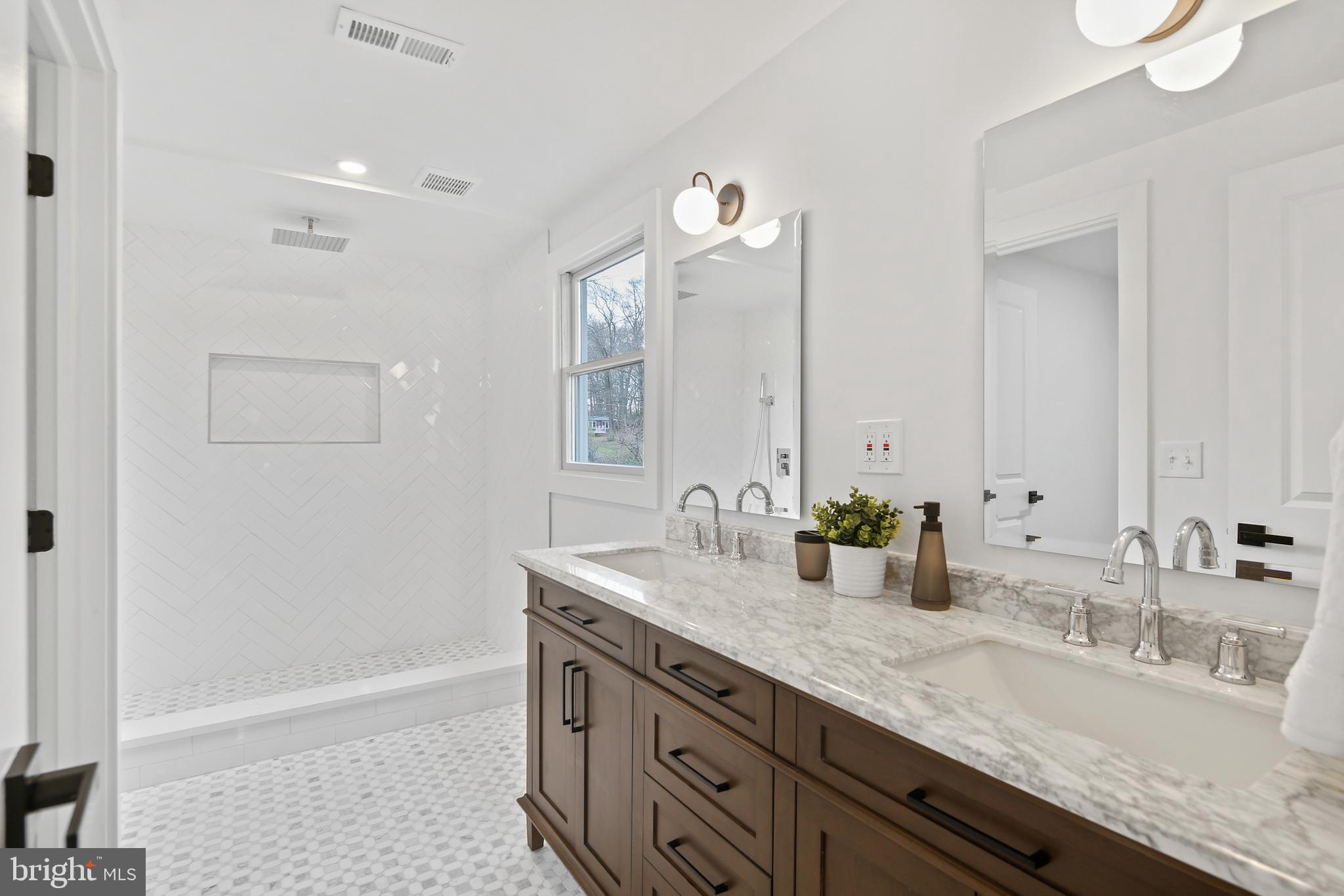 BARRISON POINT - Residential