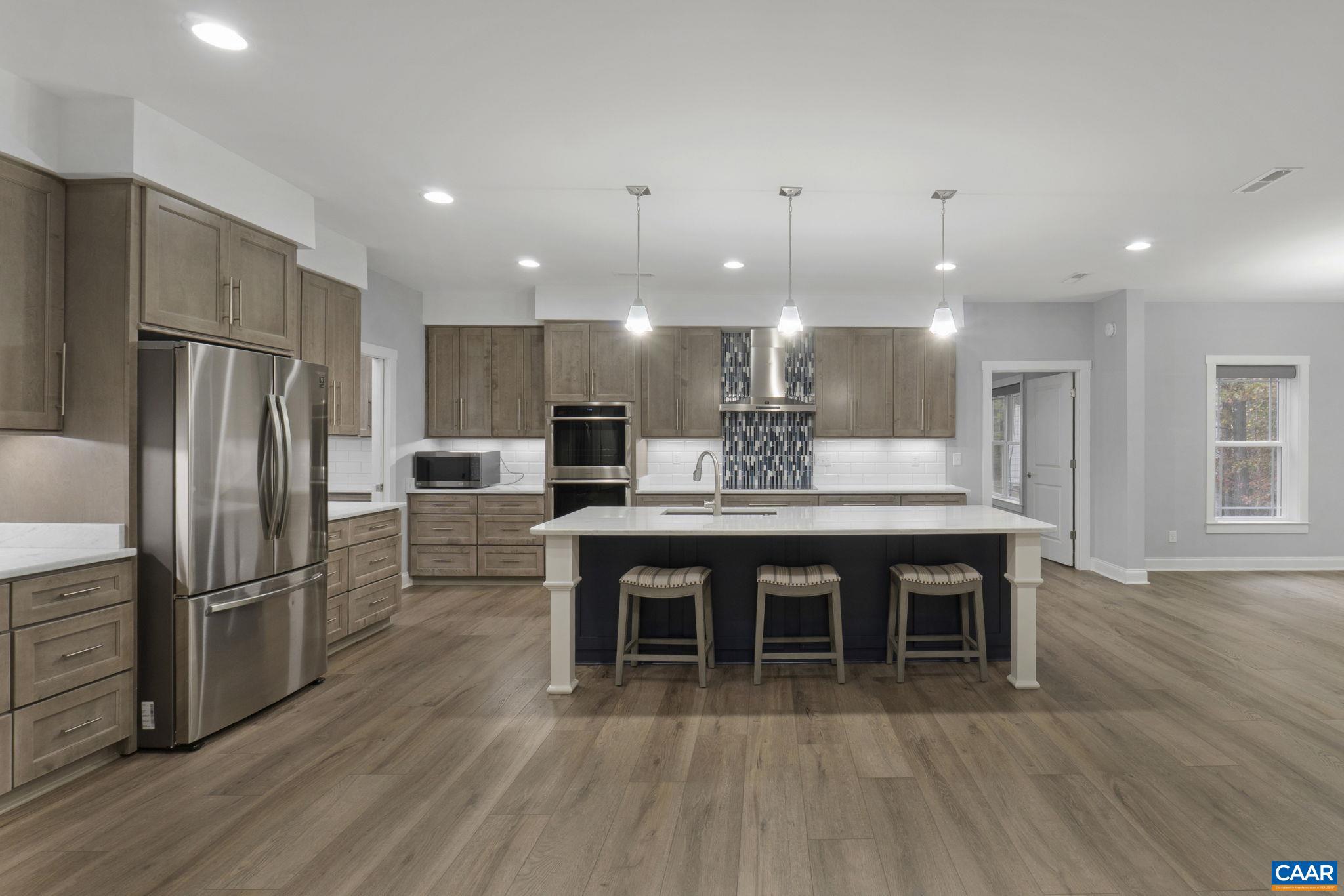 SPRING CREEK - Residential