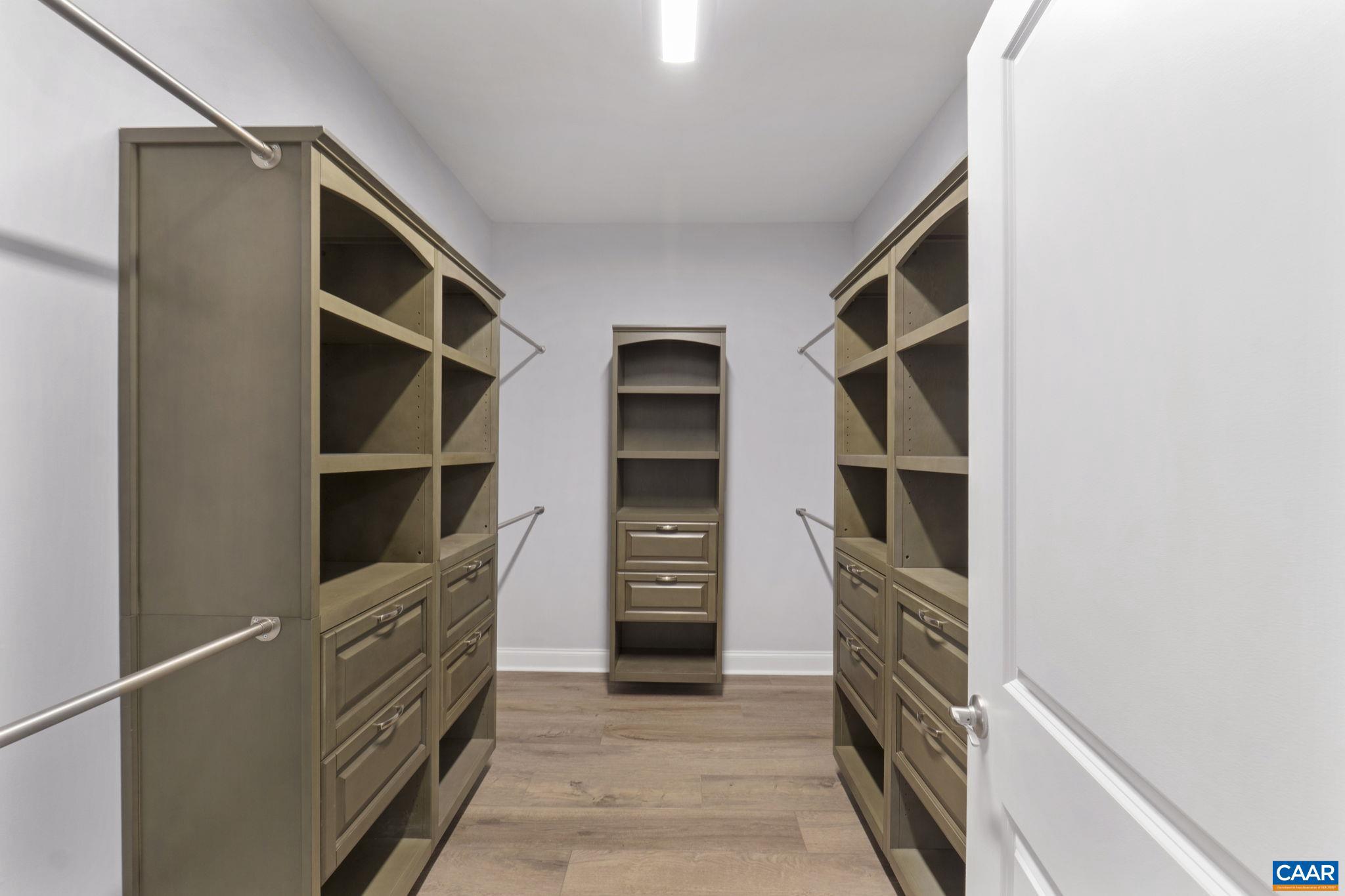 SPRING CREEK - Residential