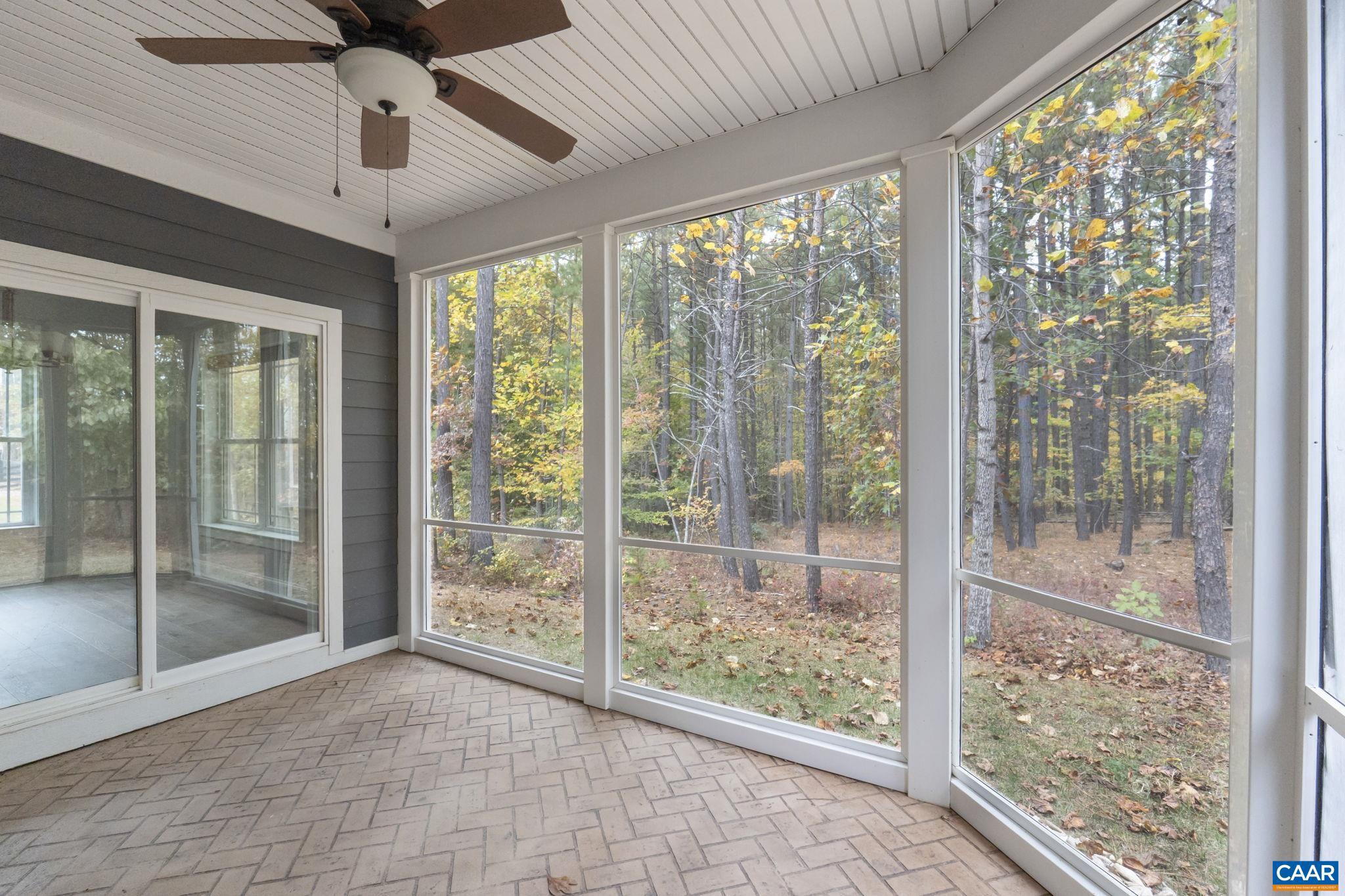 SPRING CREEK - Residential