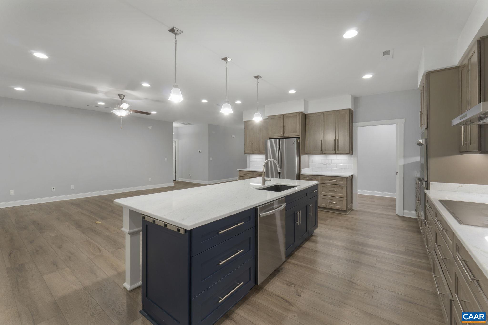 SPRING CREEK - Residential