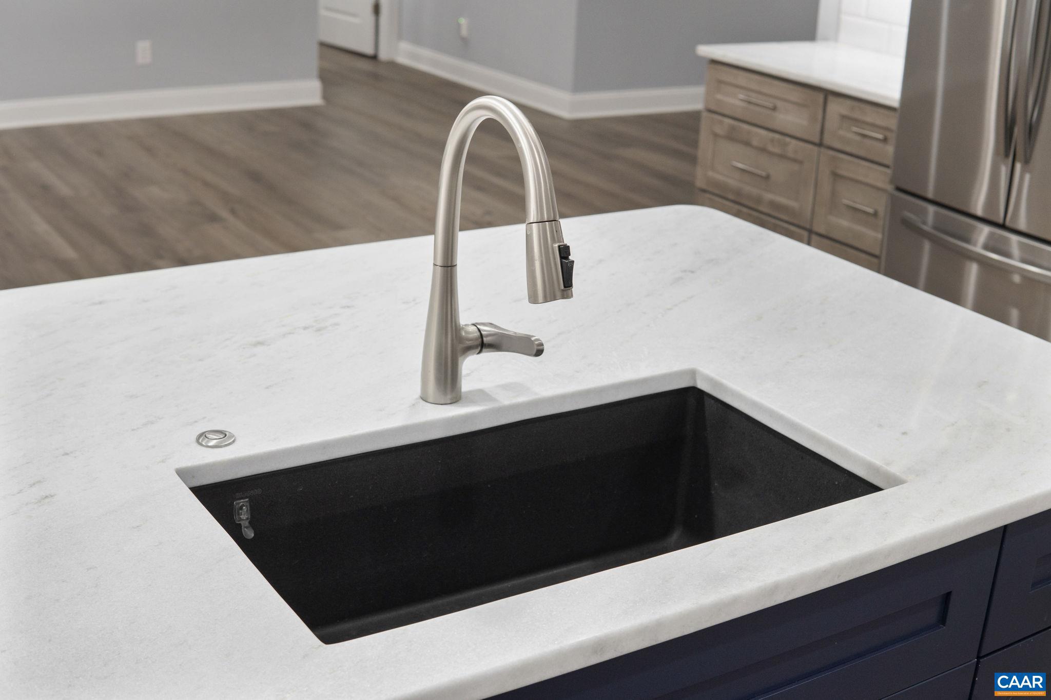 SPRING CREEK - Residential