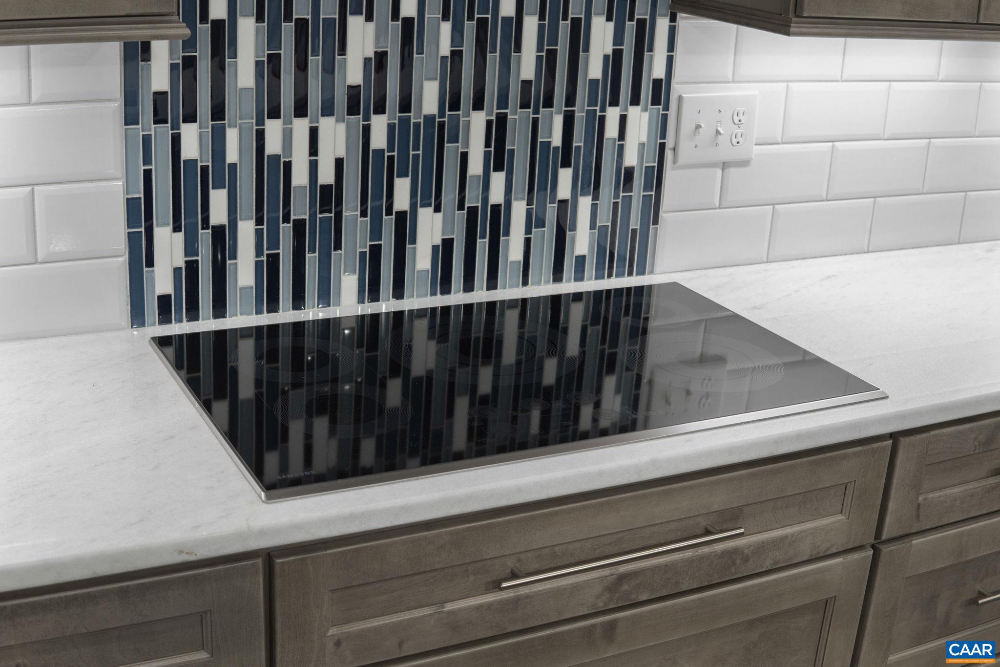 SPRING CREEK - Residential