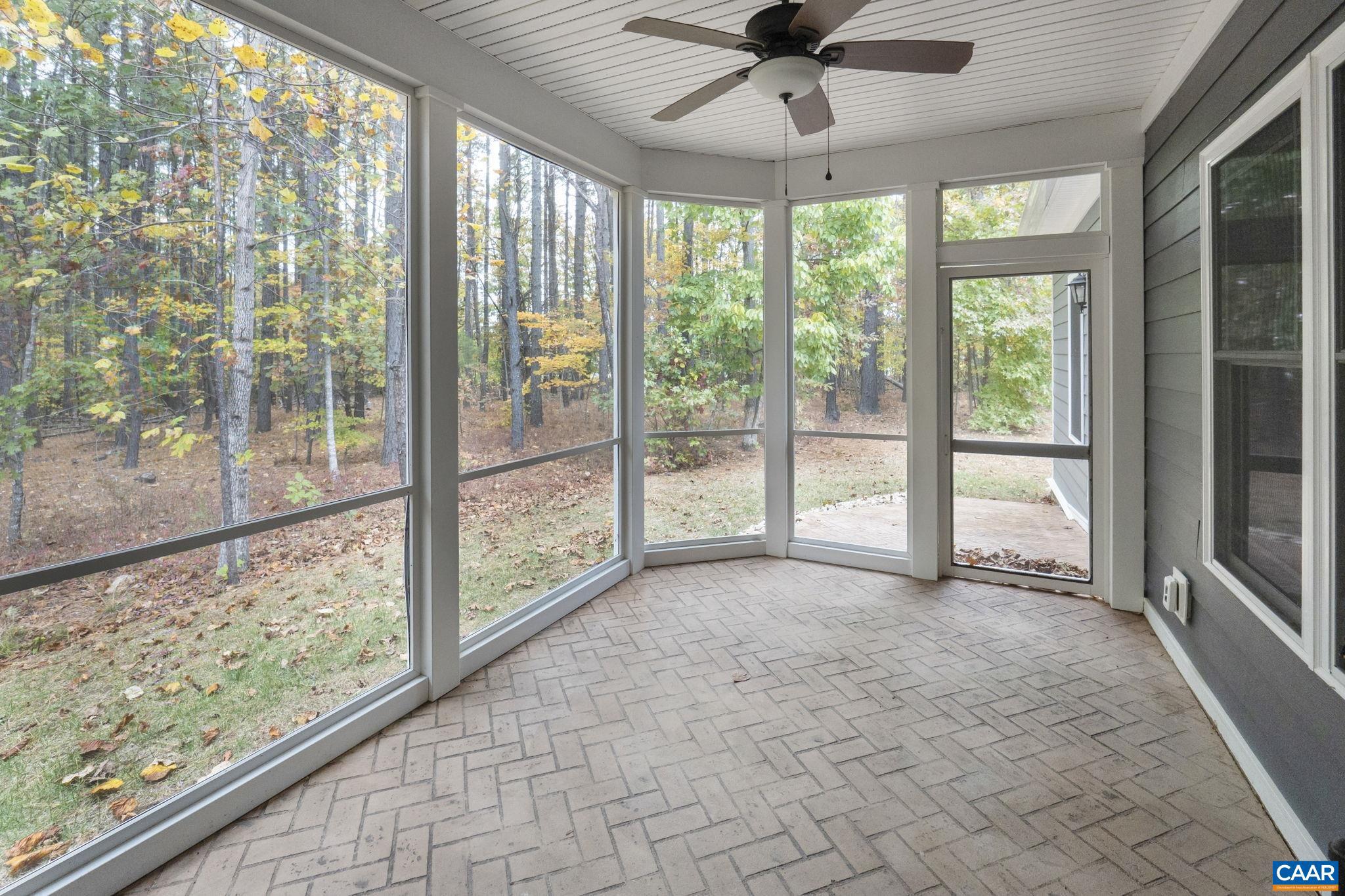 SPRING CREEK - Residential