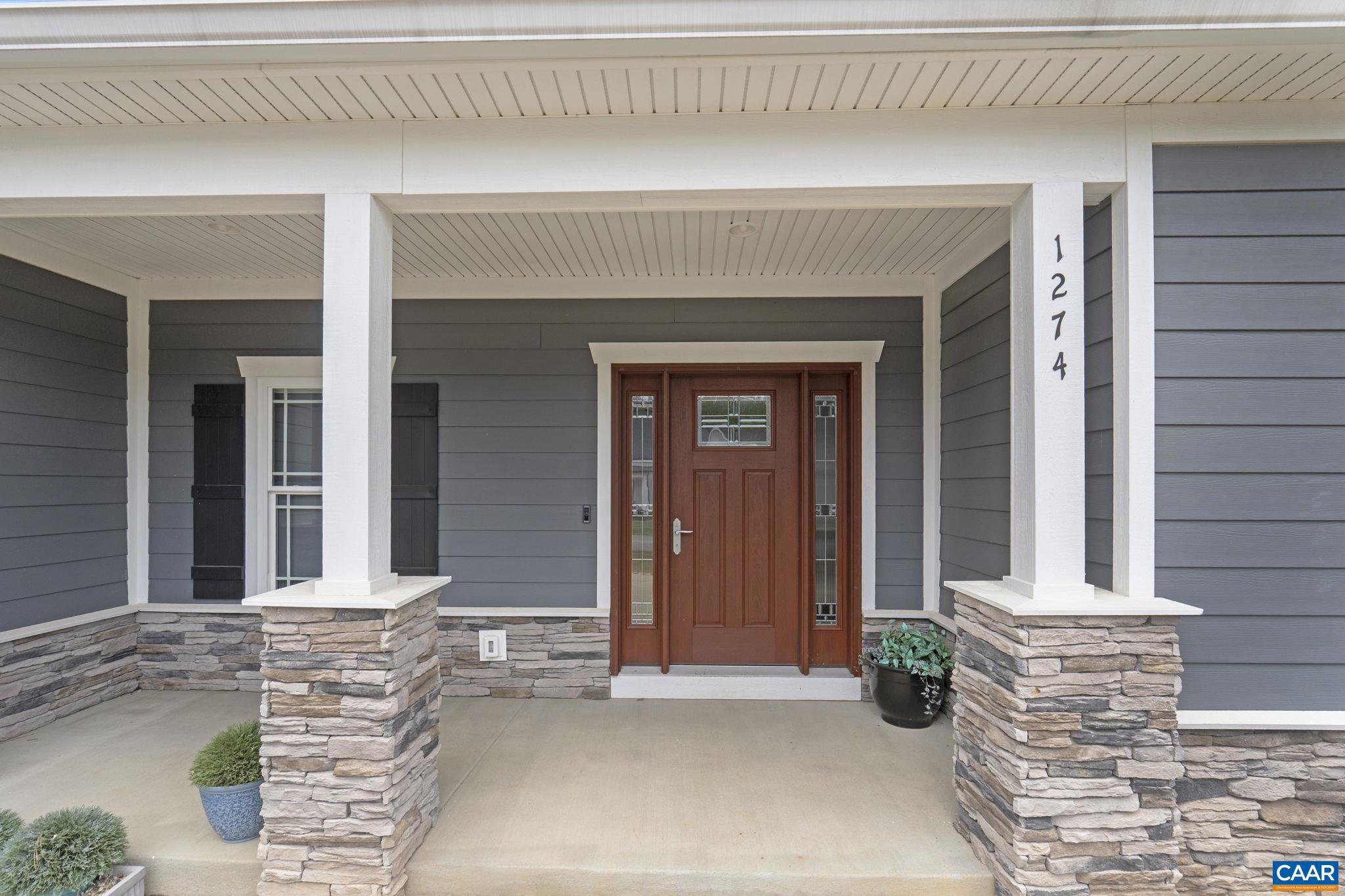 SPRING CREEK - Residential