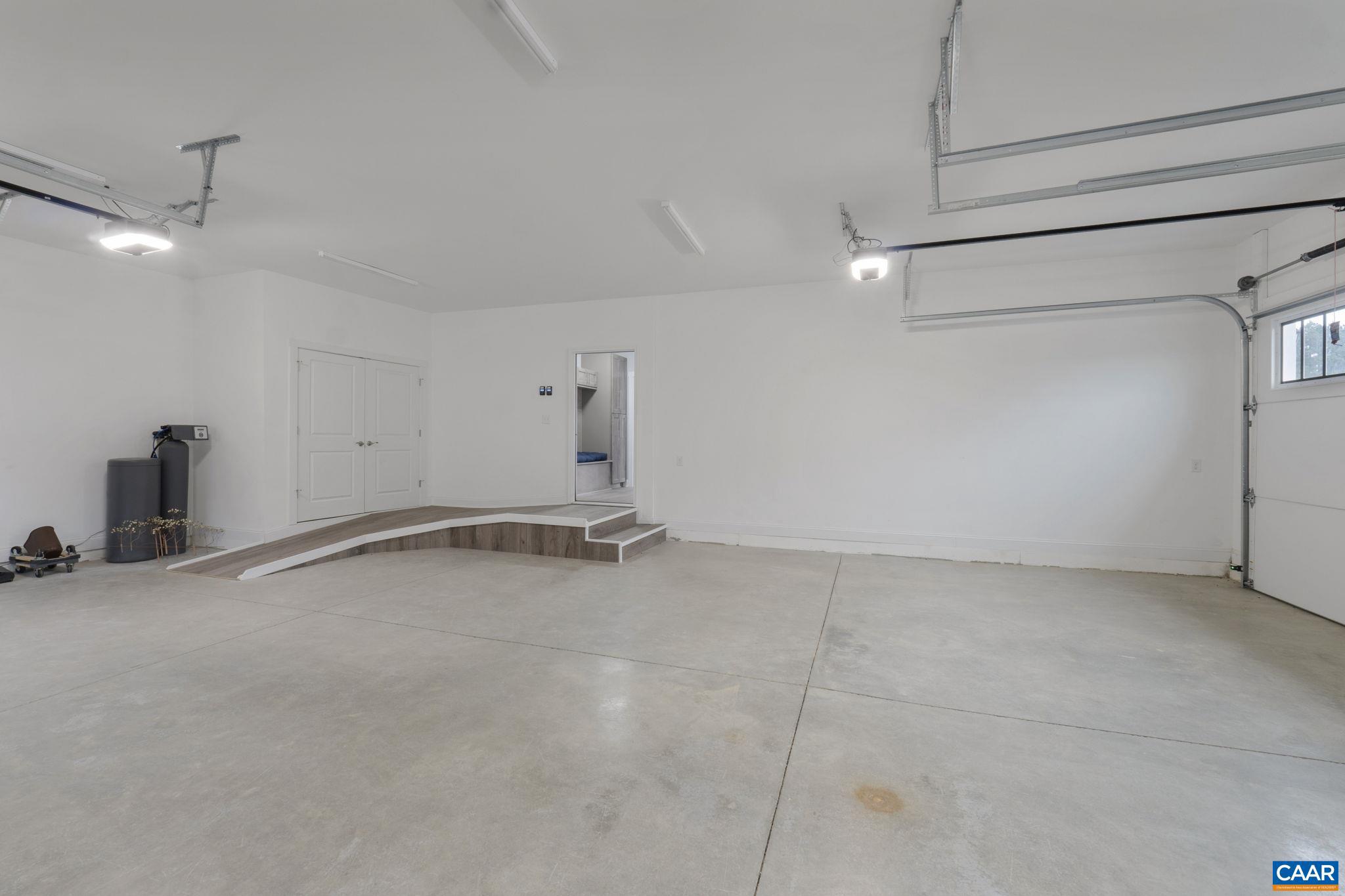 SPRING CREEK - Residential