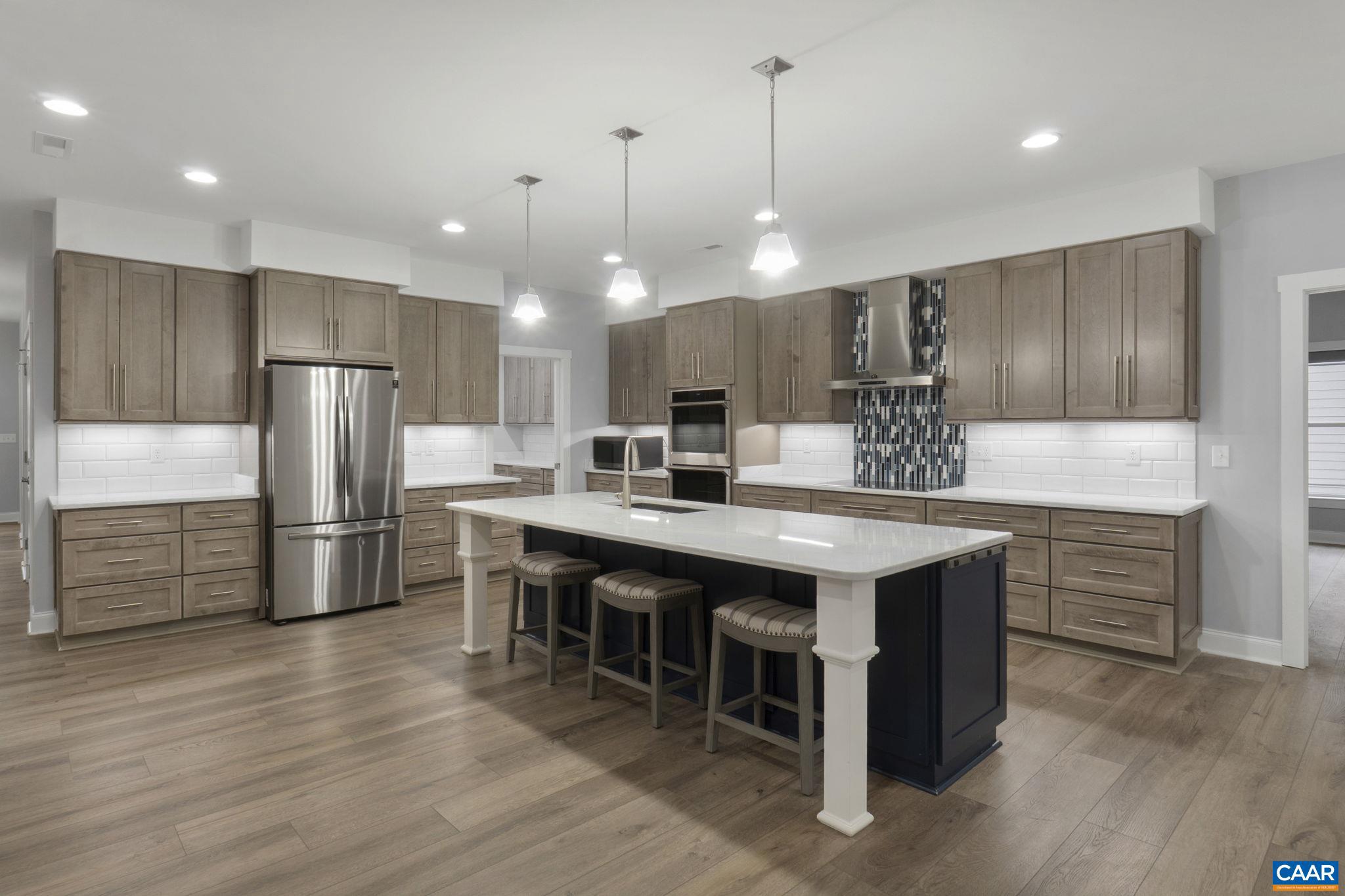 SPRING CREEK - Residential