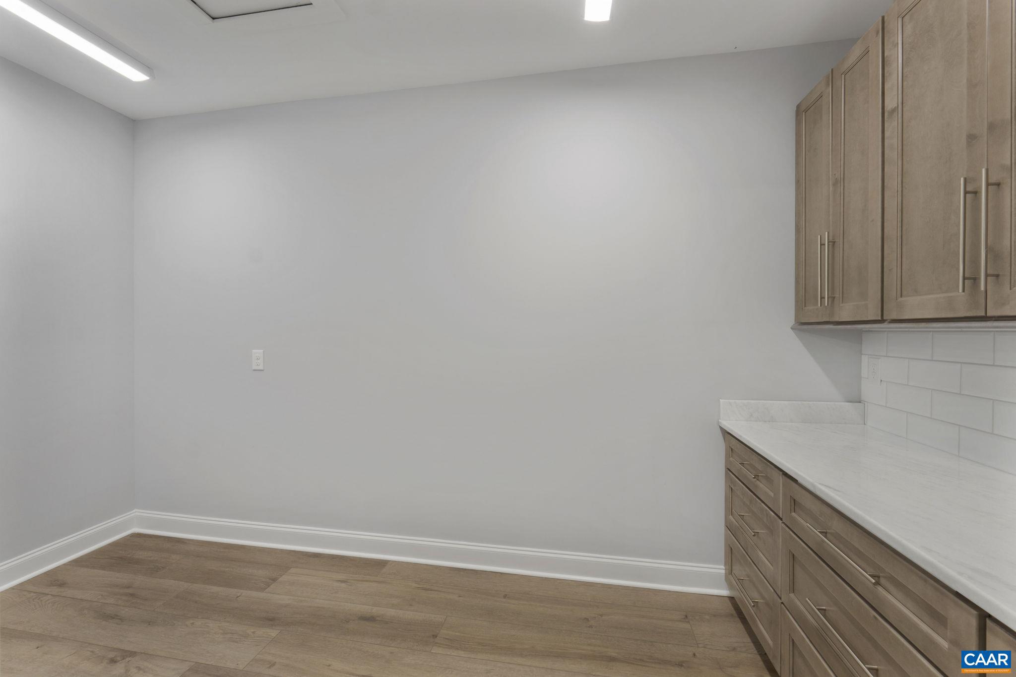 SPRING CREEK - Residential