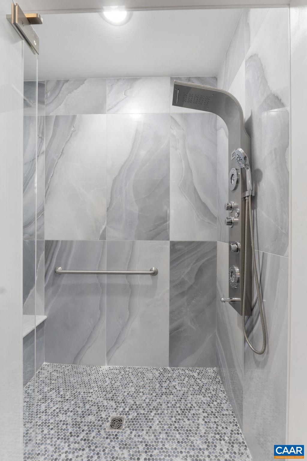 SPRING CREEK - Residential