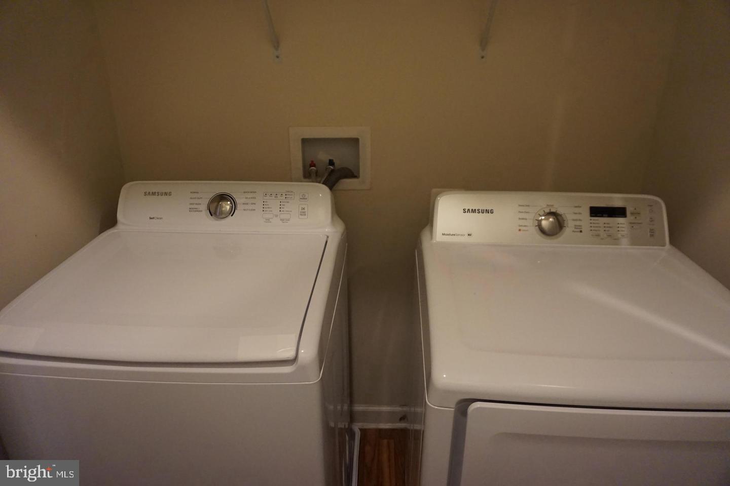 WATKINS MILL TOWN CENTER - Residential Lease