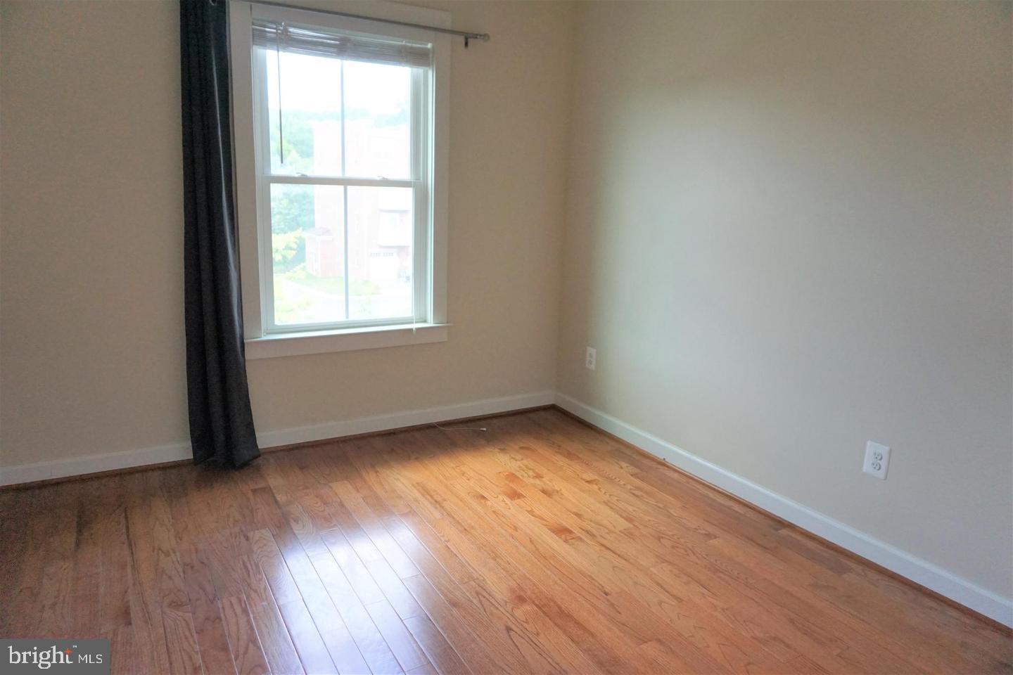 WATKINS MILL TOWN CENTER - Residential Lease