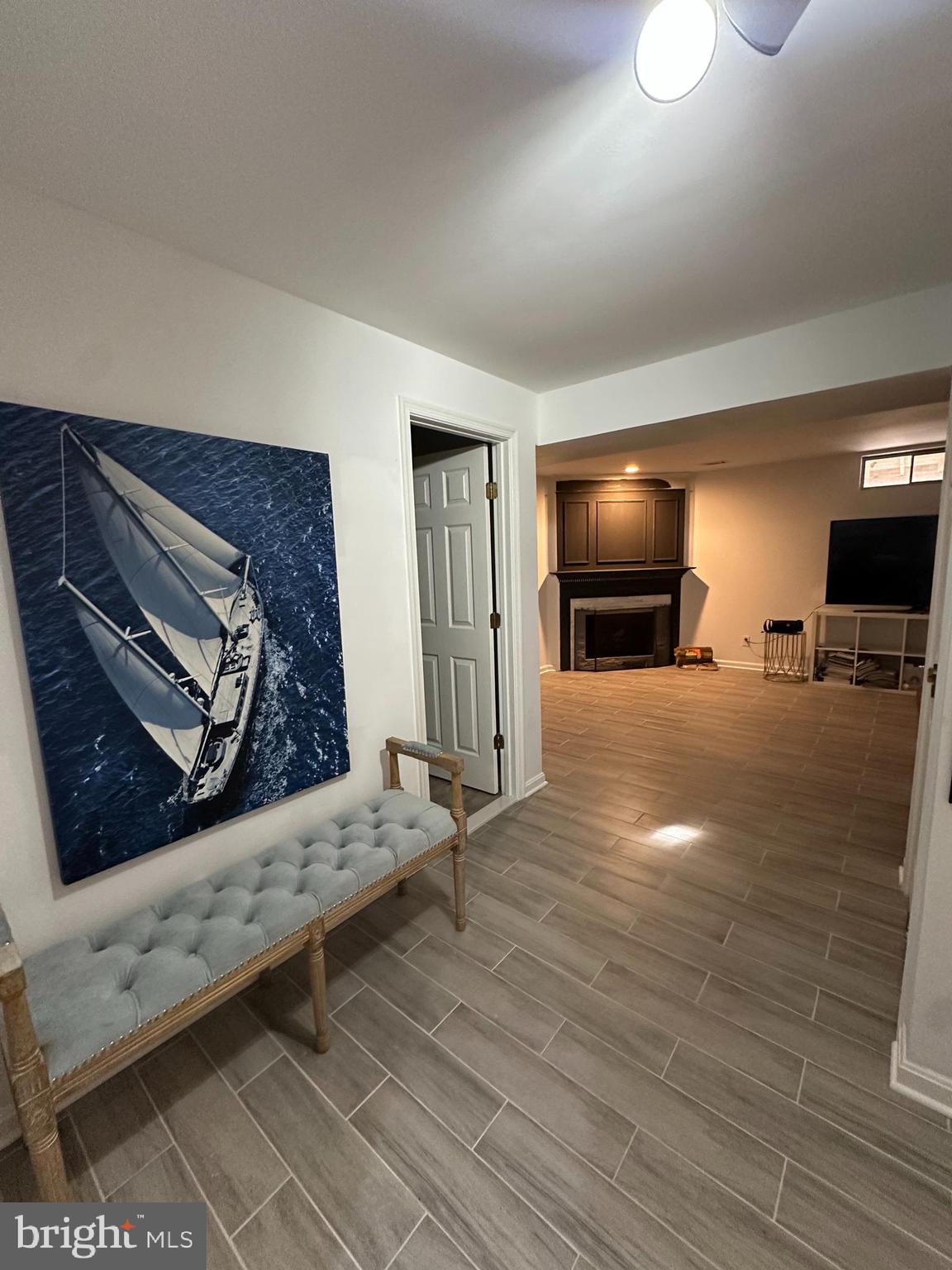 RIVER OAKS - Residential Lease