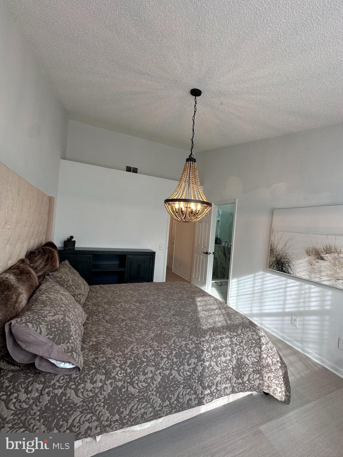 RIVER OAKS - Residential Lease