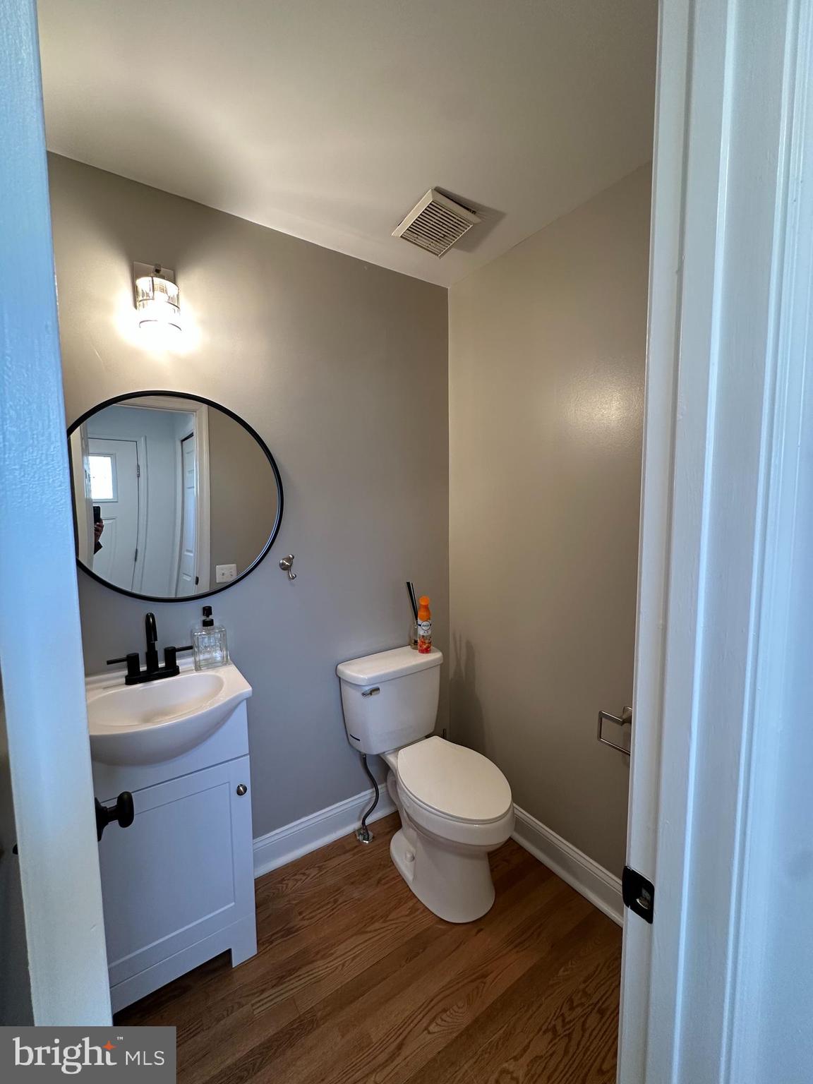 RIVER OAKS - Residential Lease