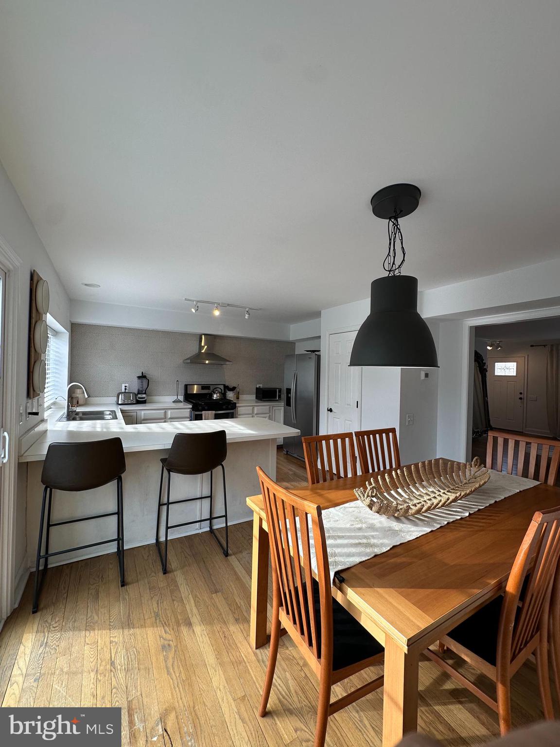 RIVER OAKS - Residential Lease