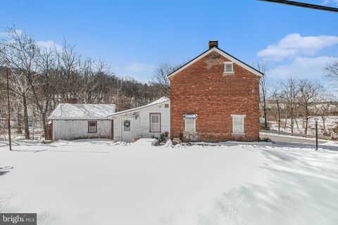 84 KENNEDY VALLEY ROAD LANDISBURG PA 17040