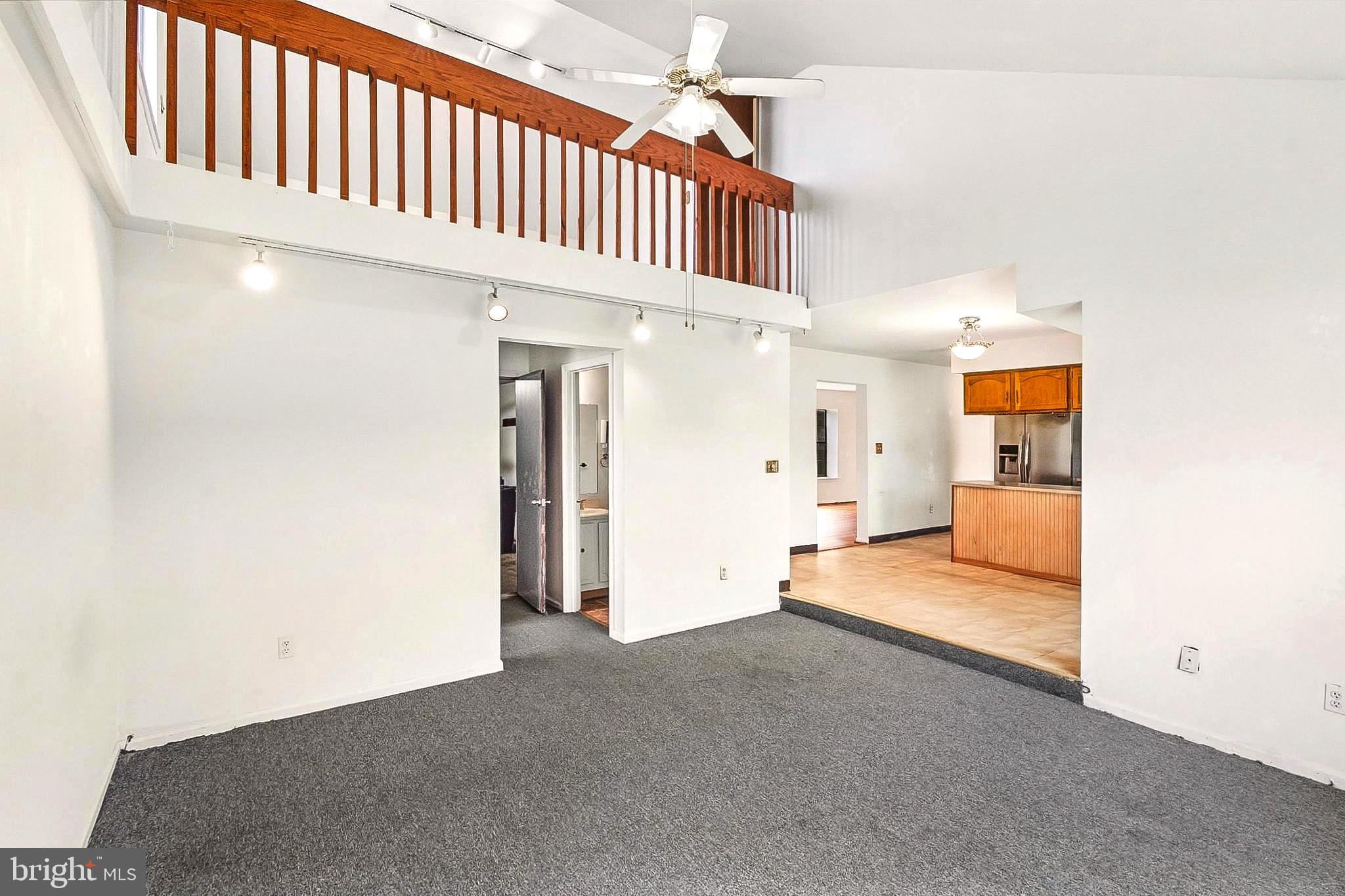 3 E SAINT JOSEPH COURT