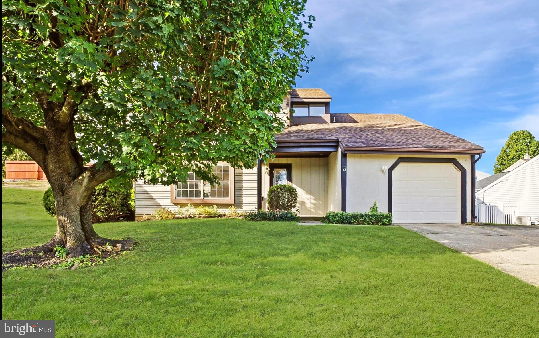 3 E SAINT JOSEPH COURT