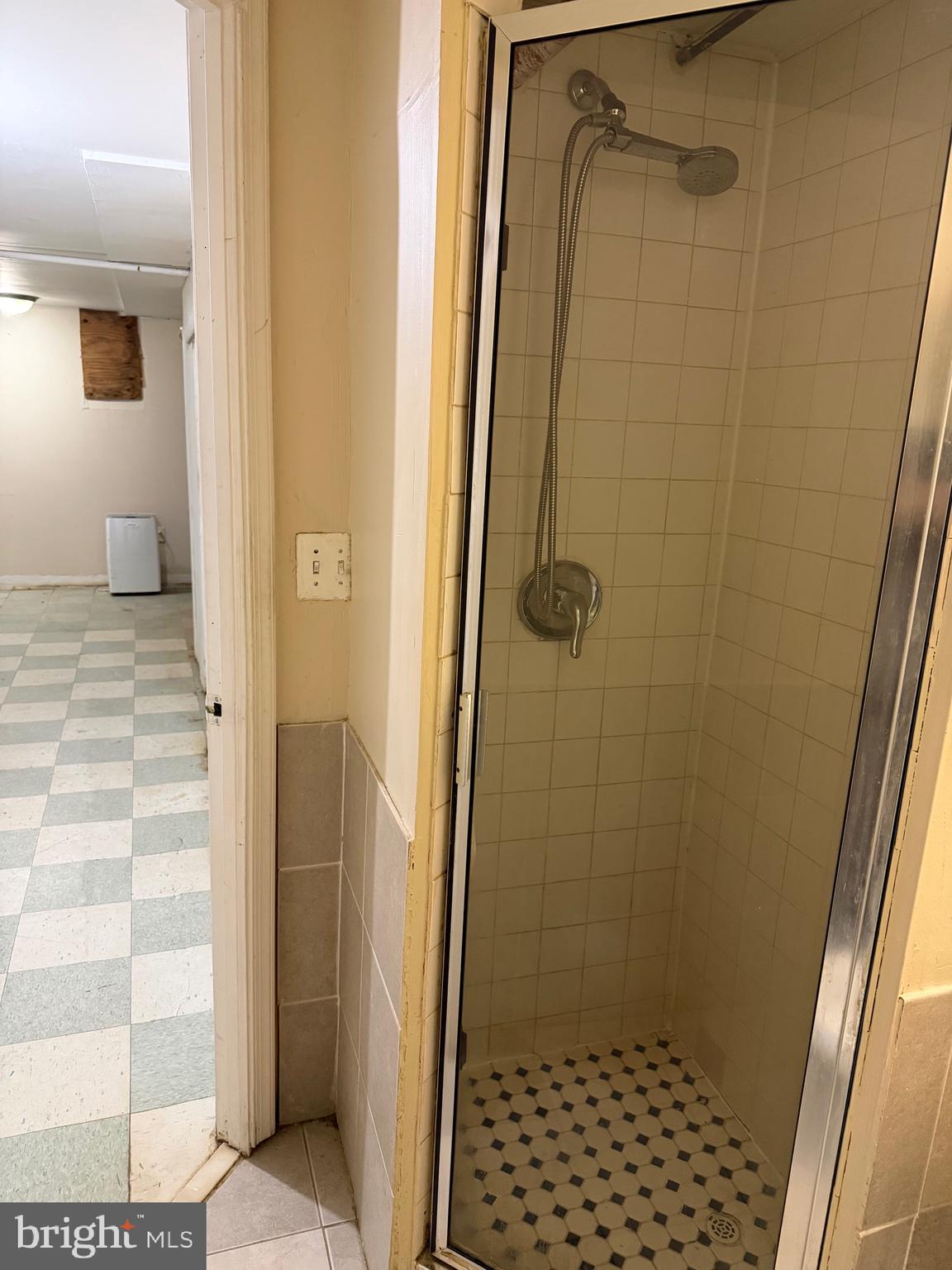 COLD SPRING NEWTOWN - Residential Lease