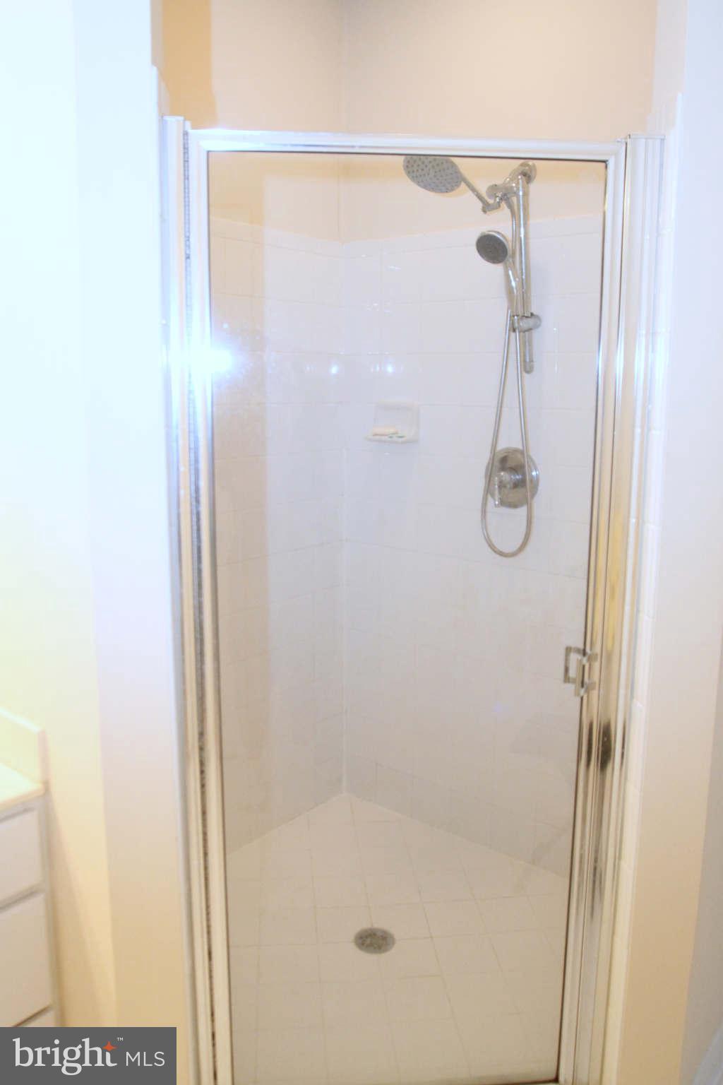 HIDDEN CREEK - Residential Lease