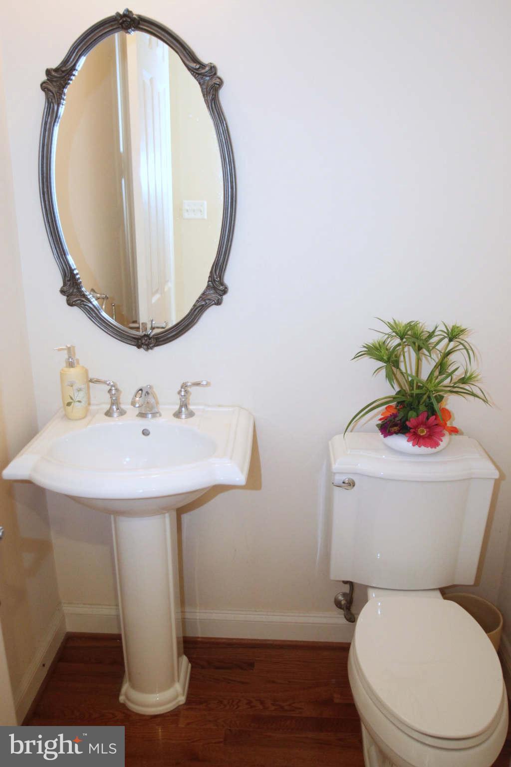 HIDDEN CREEK - Residential Lease