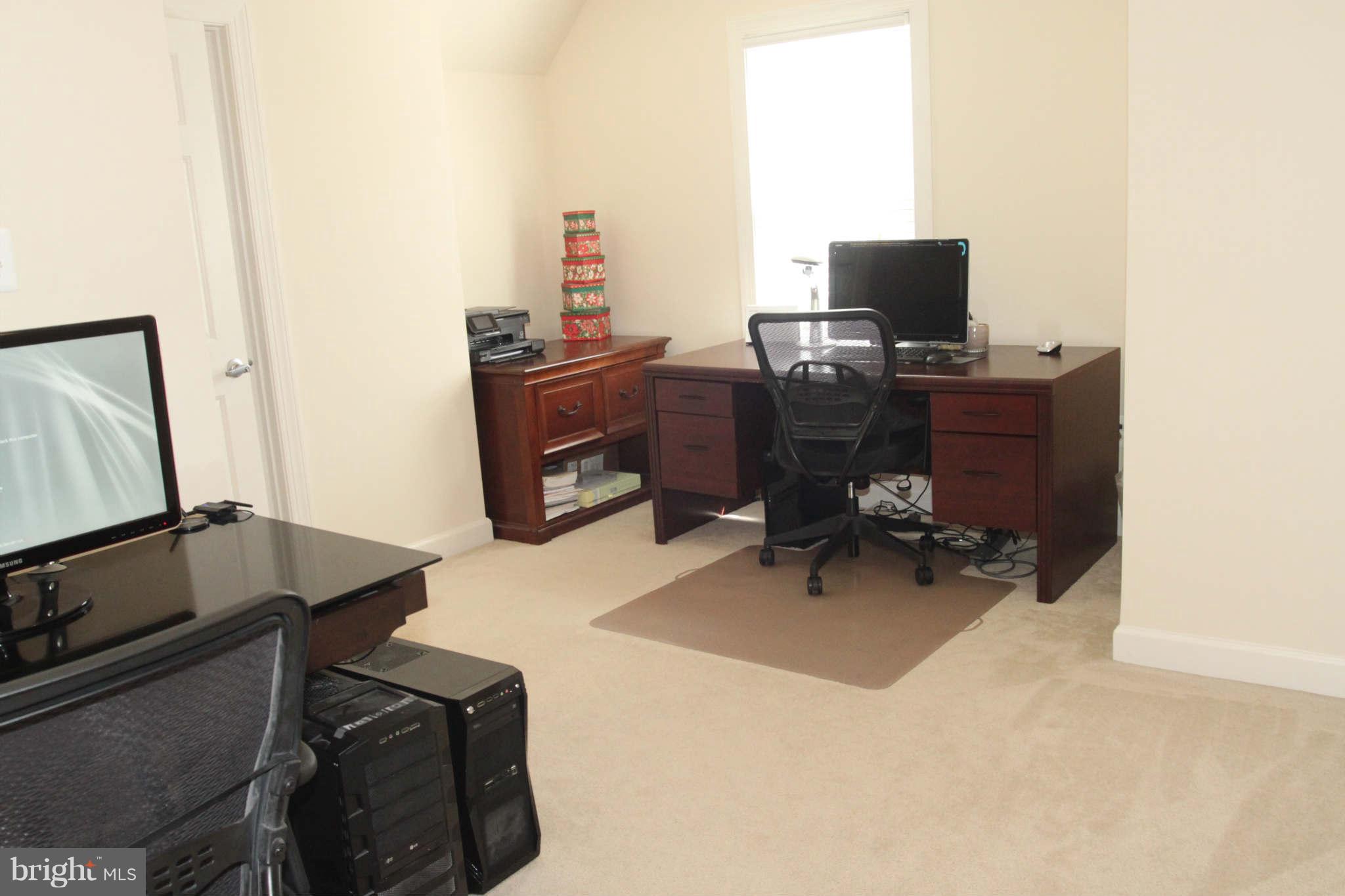 HIDDEN CREEK - Residential Lease