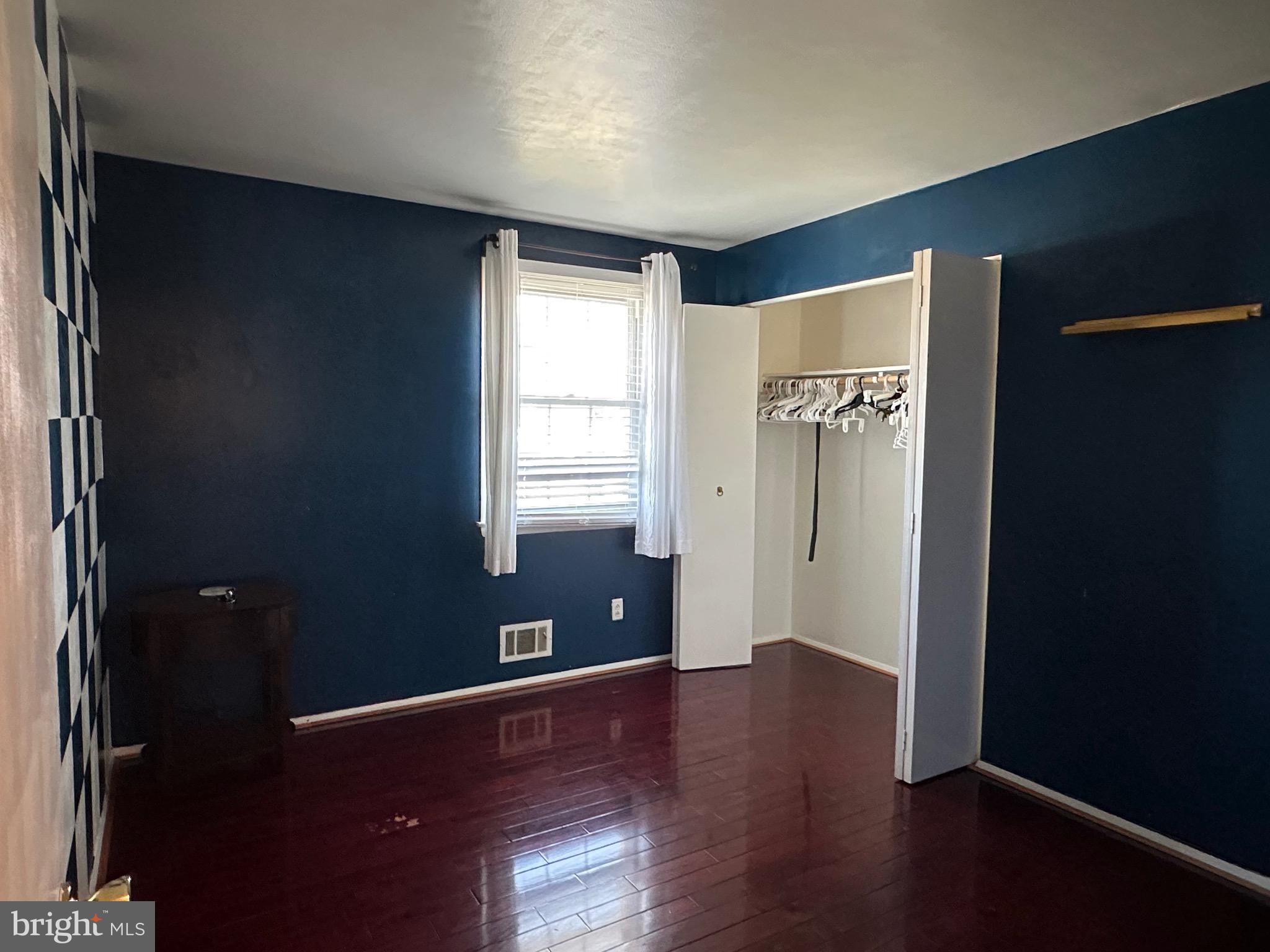 GREENVIEW MANOR - Residential Lease