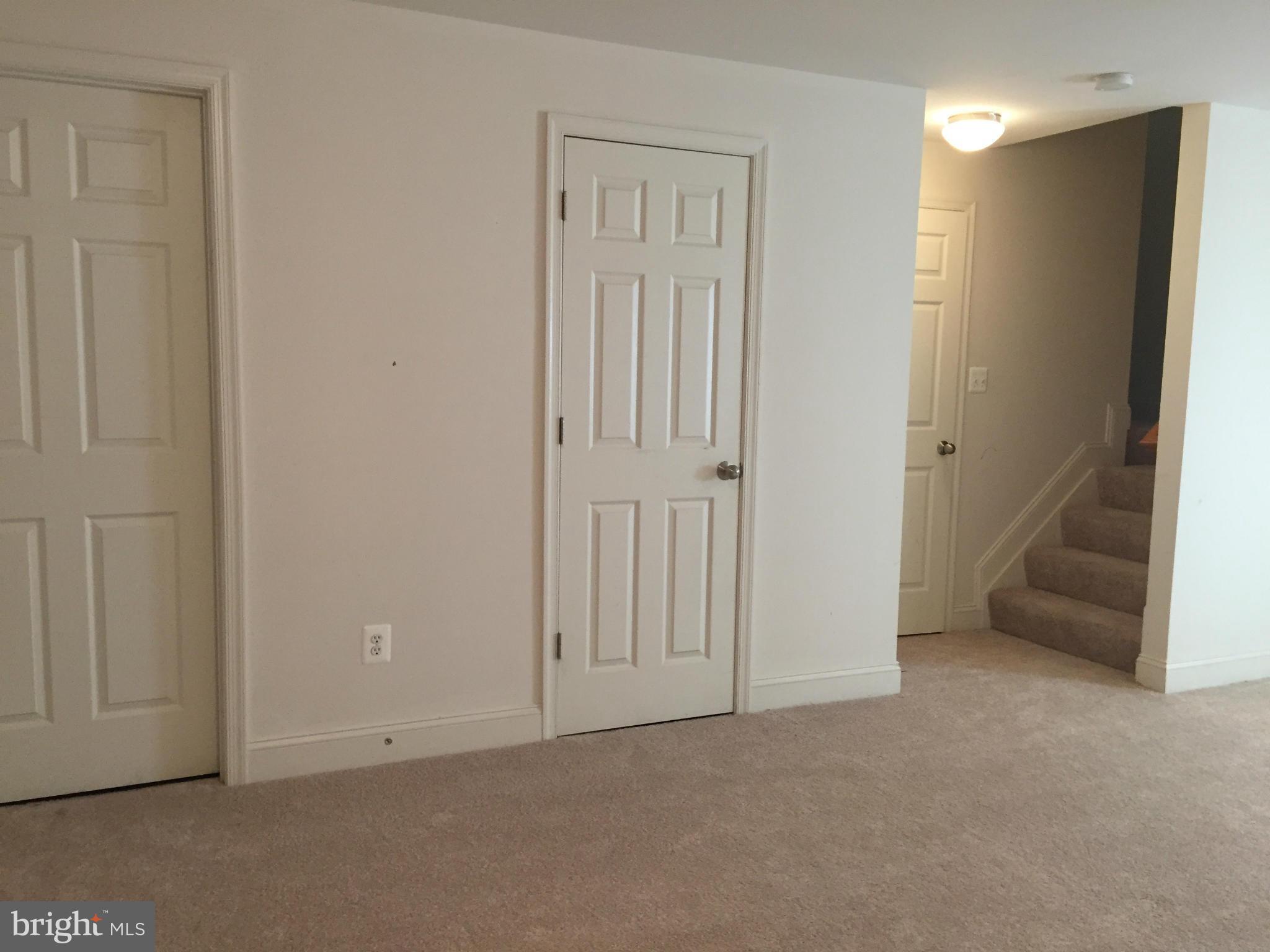 WILLOWGATE - Residential Lease