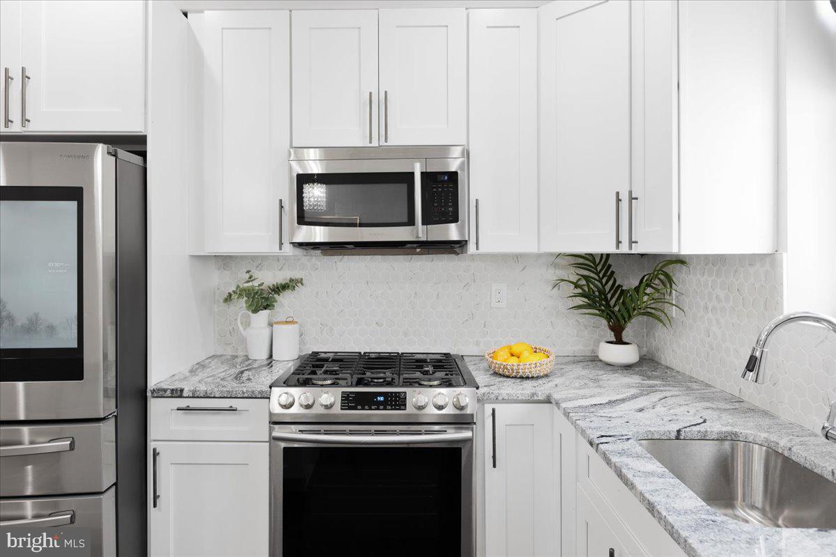 CEDONIA - Residential