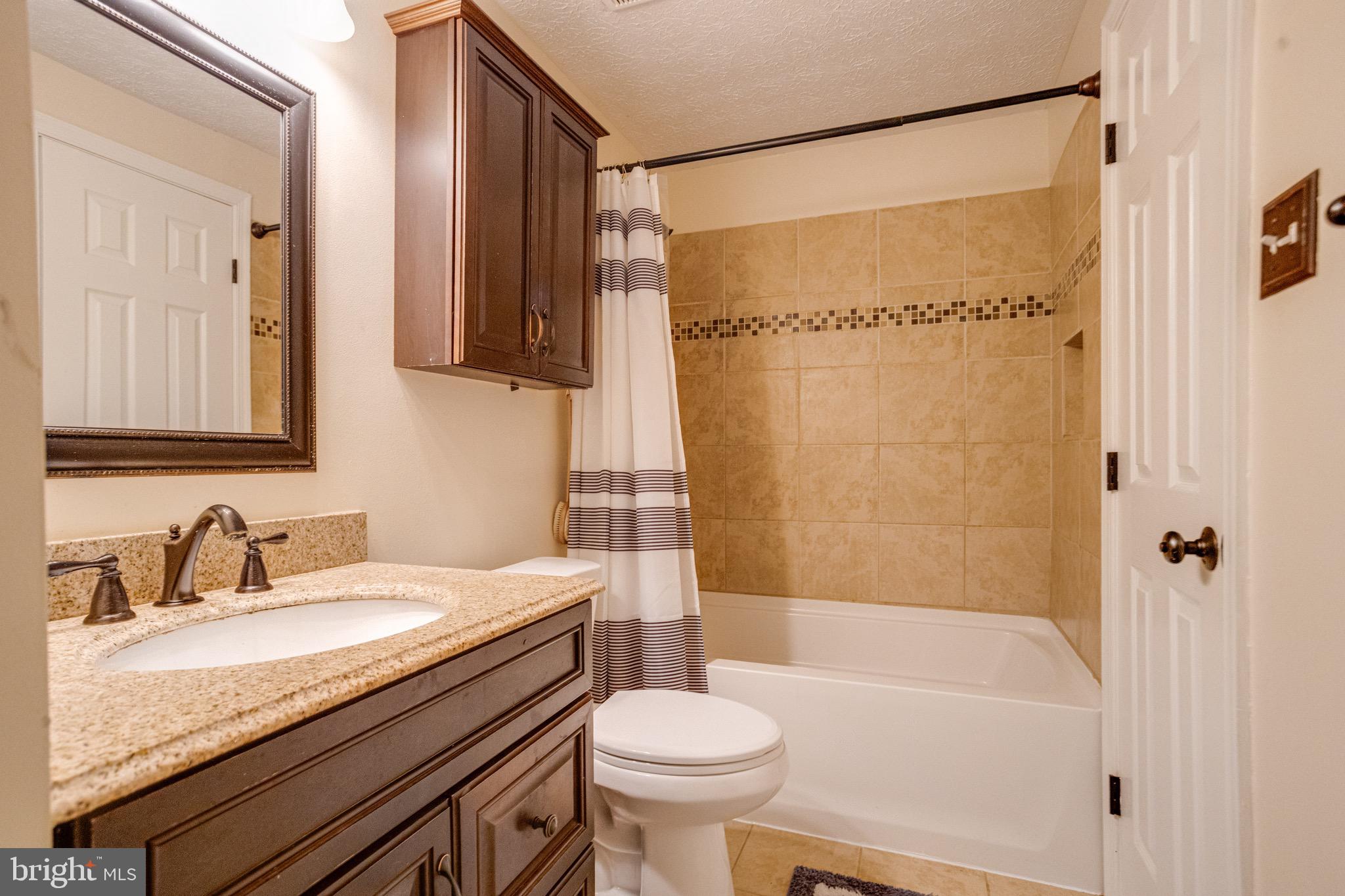 WOODBRIDGE CENTER - Residential