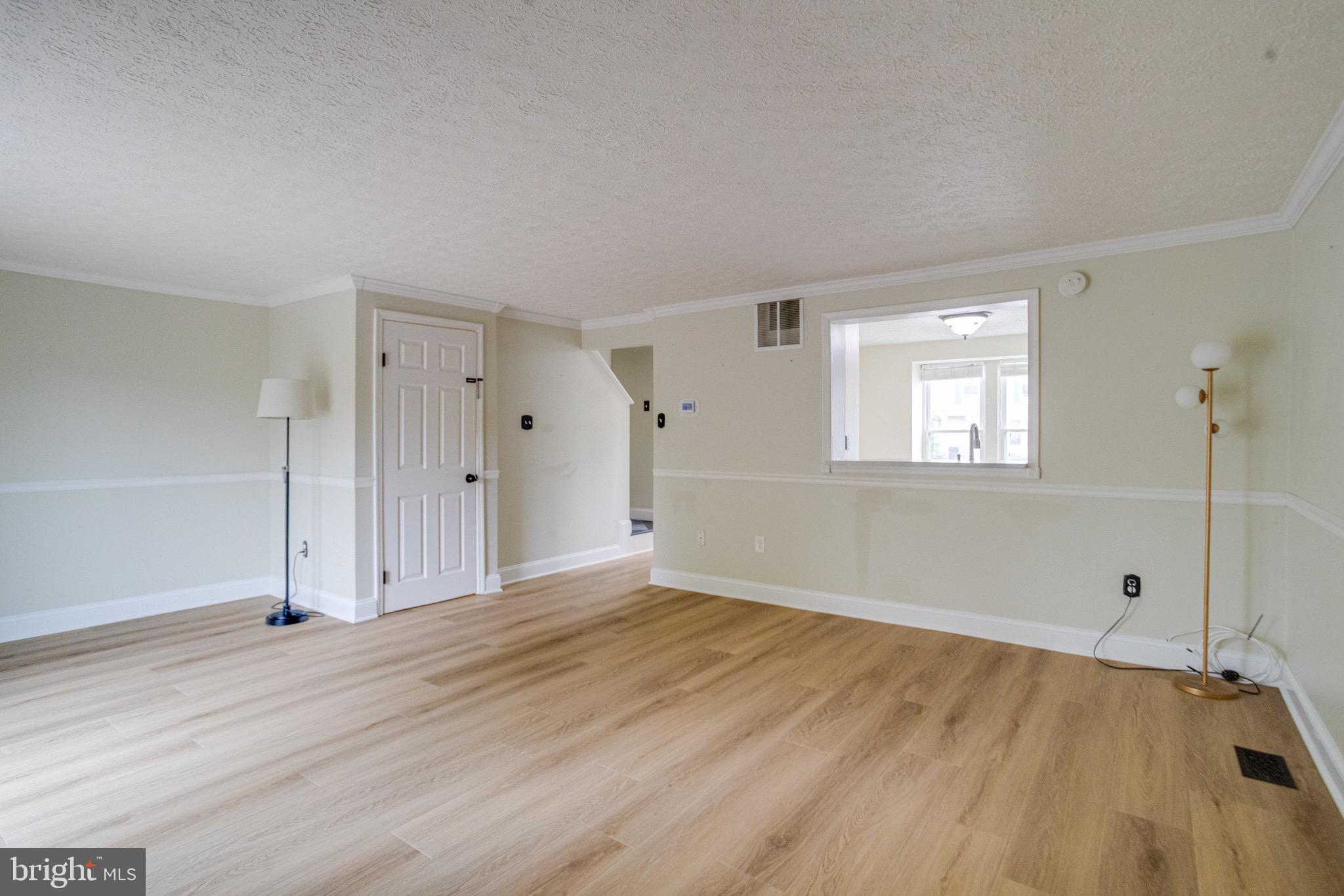 WOODBRIDGE CENTER - Residential
