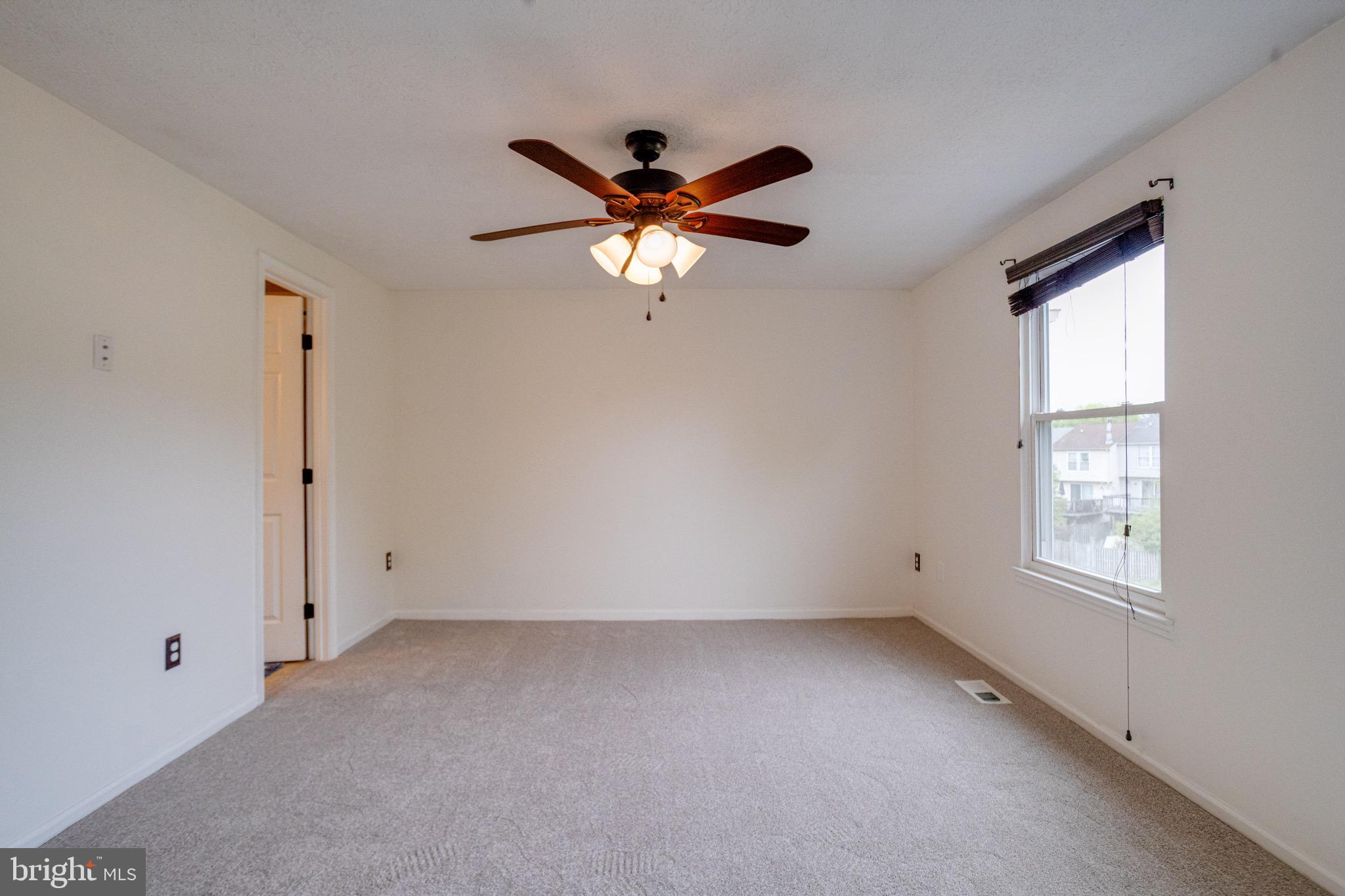 WOODBRIDGE CENTER - Residential