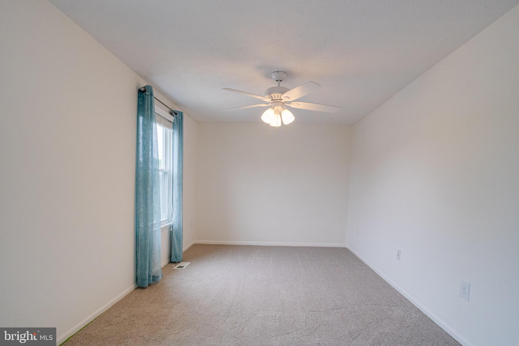 WOODBRIDGE CENTER - Residential
