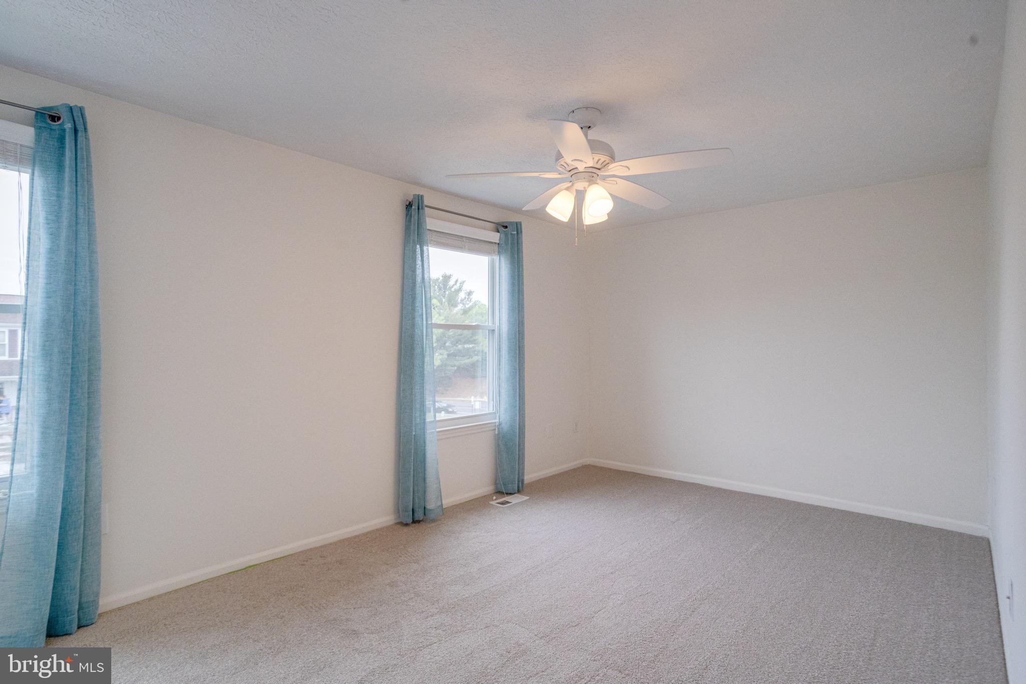 WOODBRIDGE CENTER - Residential