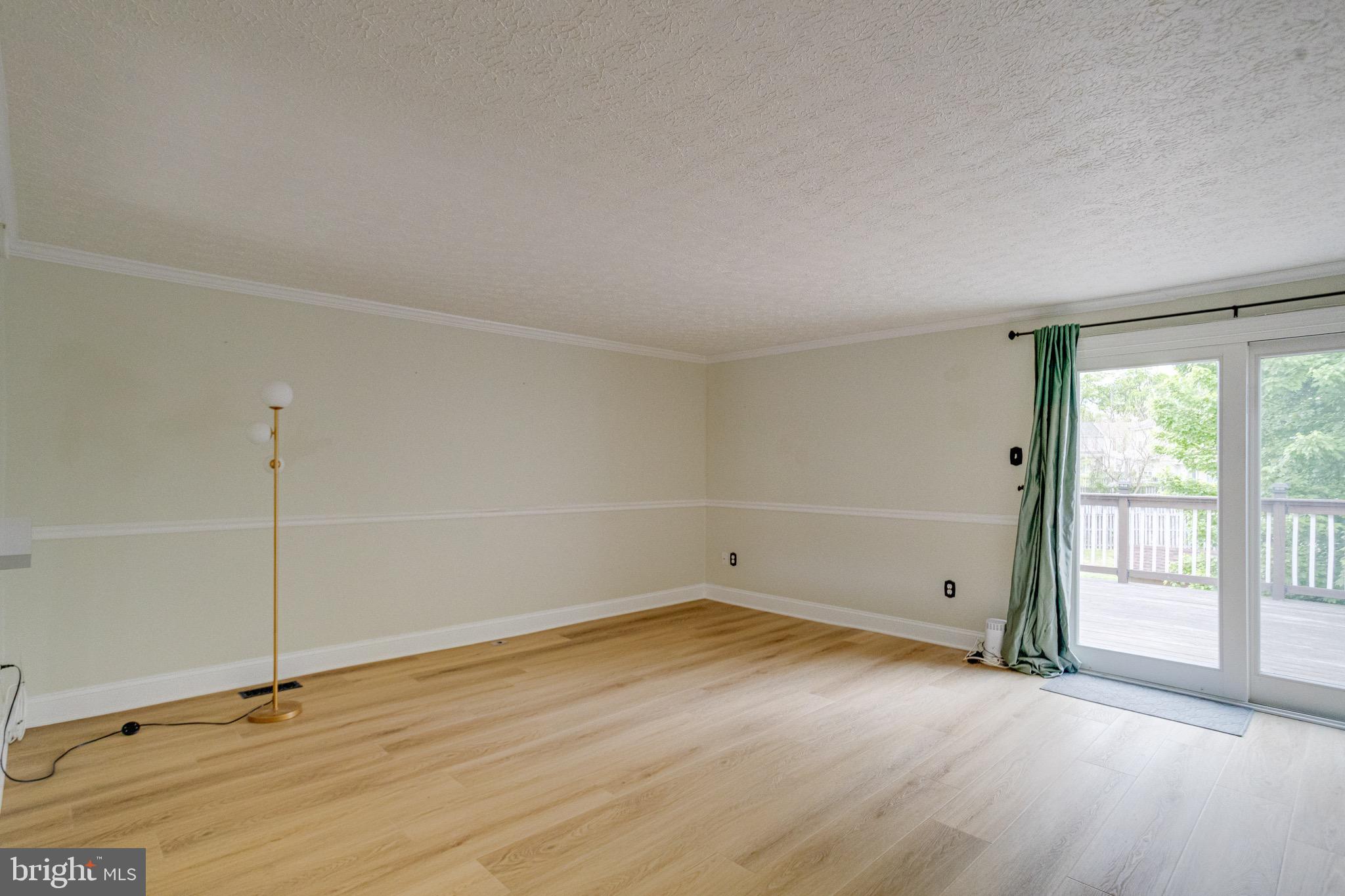 WOODBRIDGE CENTER - Residential