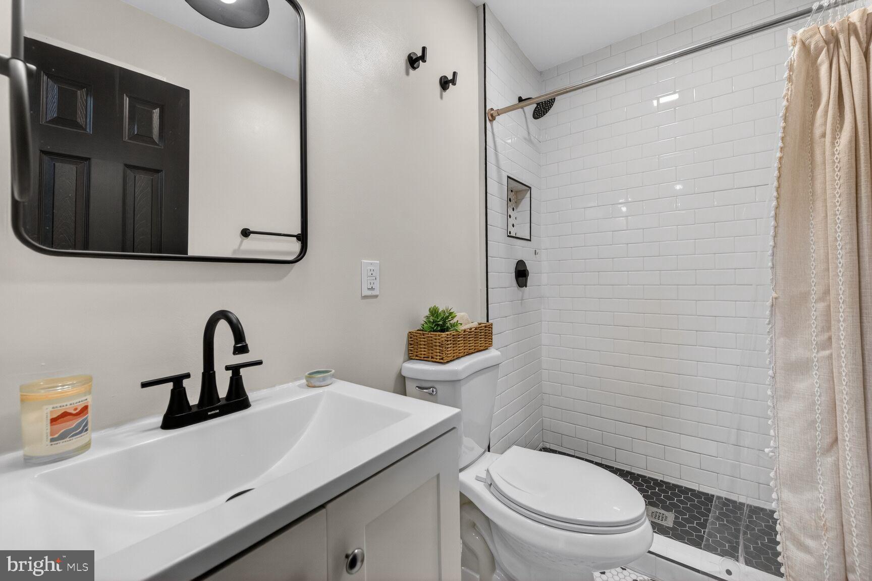 BROOKFIELD - Residential